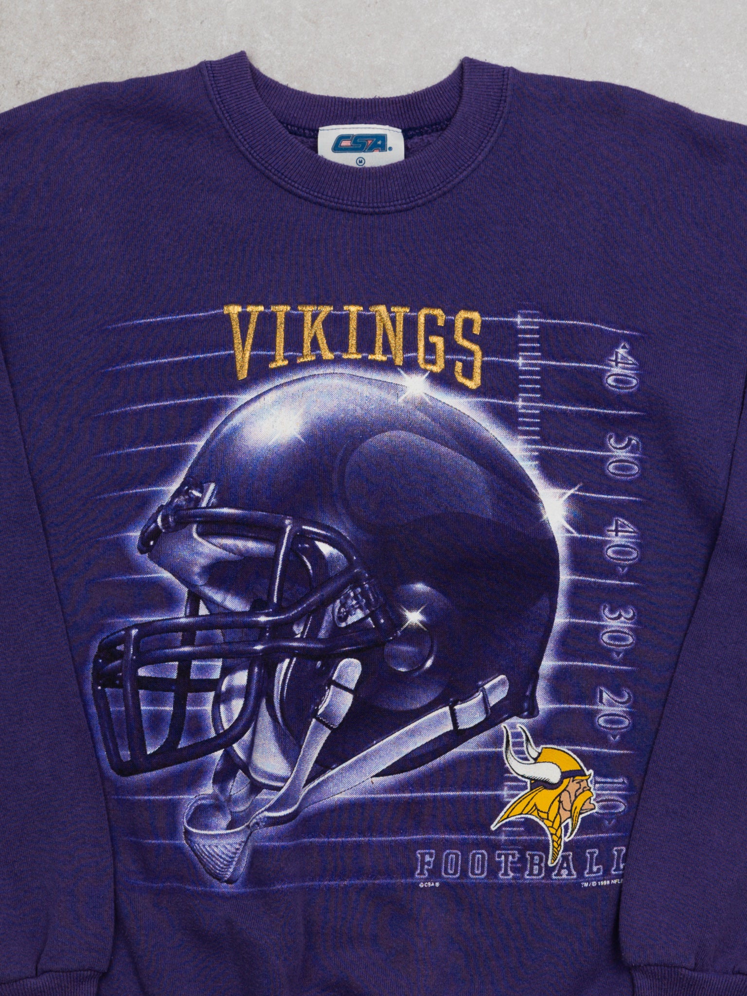 Vintage '98 Purple Vikings NFL Football Crewneck (M)