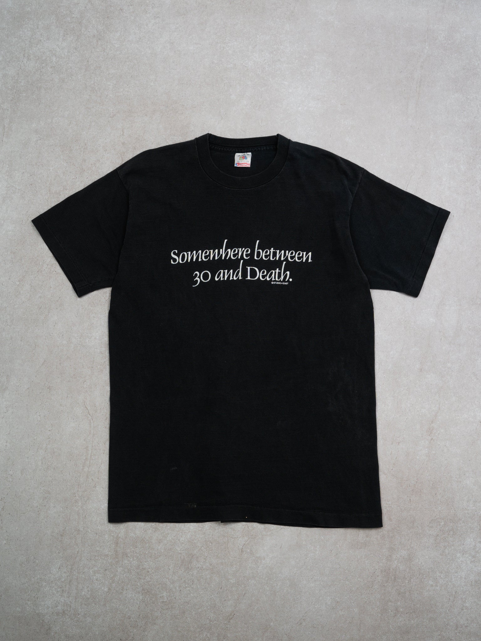 Vintage 90s Black 'Somewhere Between 30 + Death' Single Stitch Tee (M)