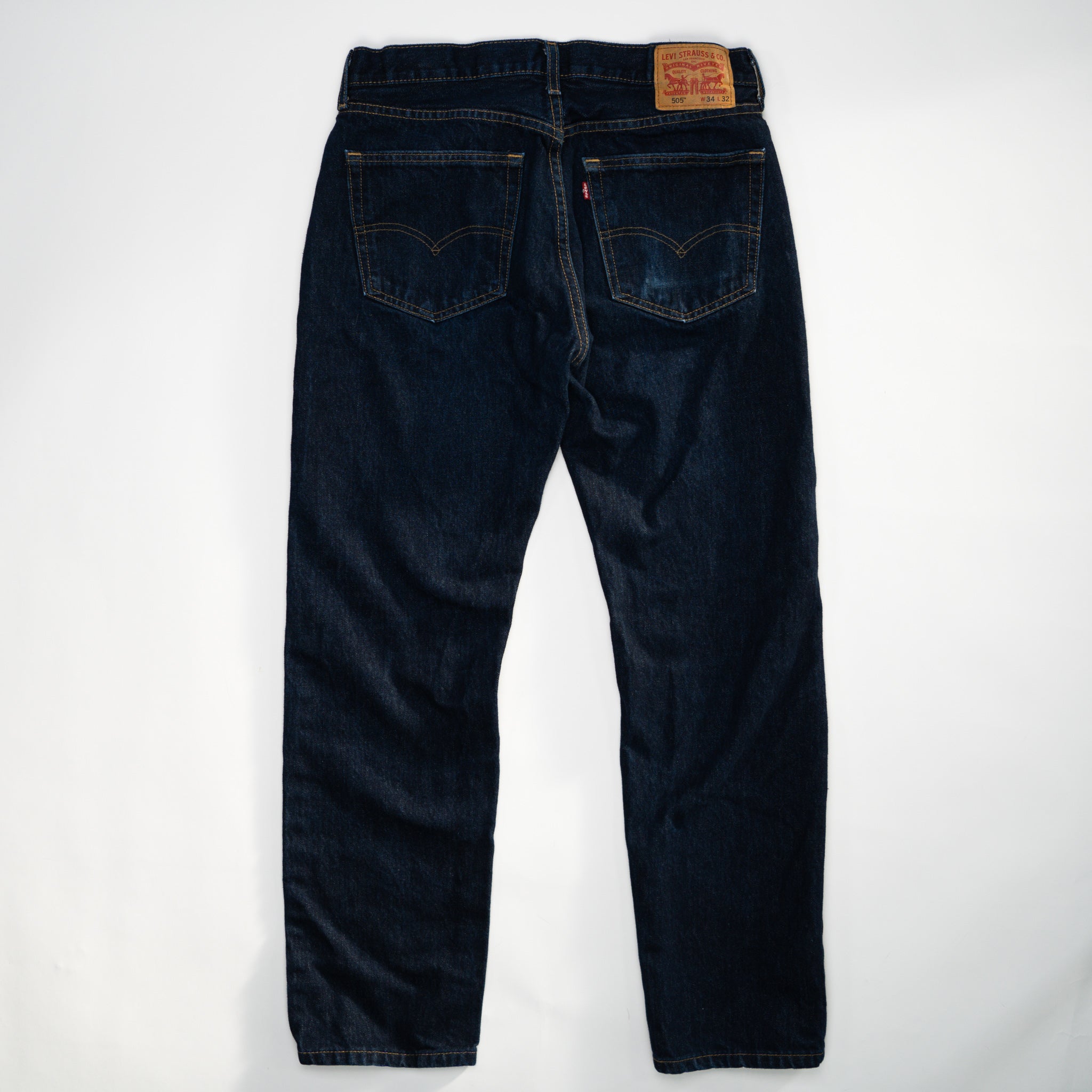 Vintage Dark Blue 505 Levi Jeans (34 x 32) | Rebalance Vintage.
