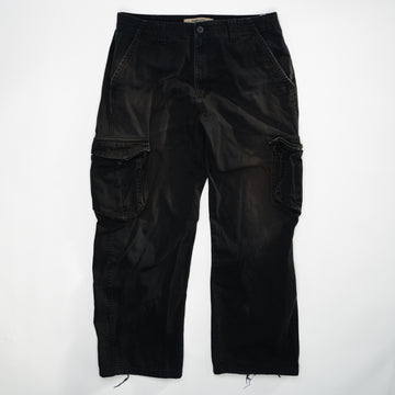 Vintage Black Wrangler Cargo Pants (34 x 30) | Rebalance Vintage.