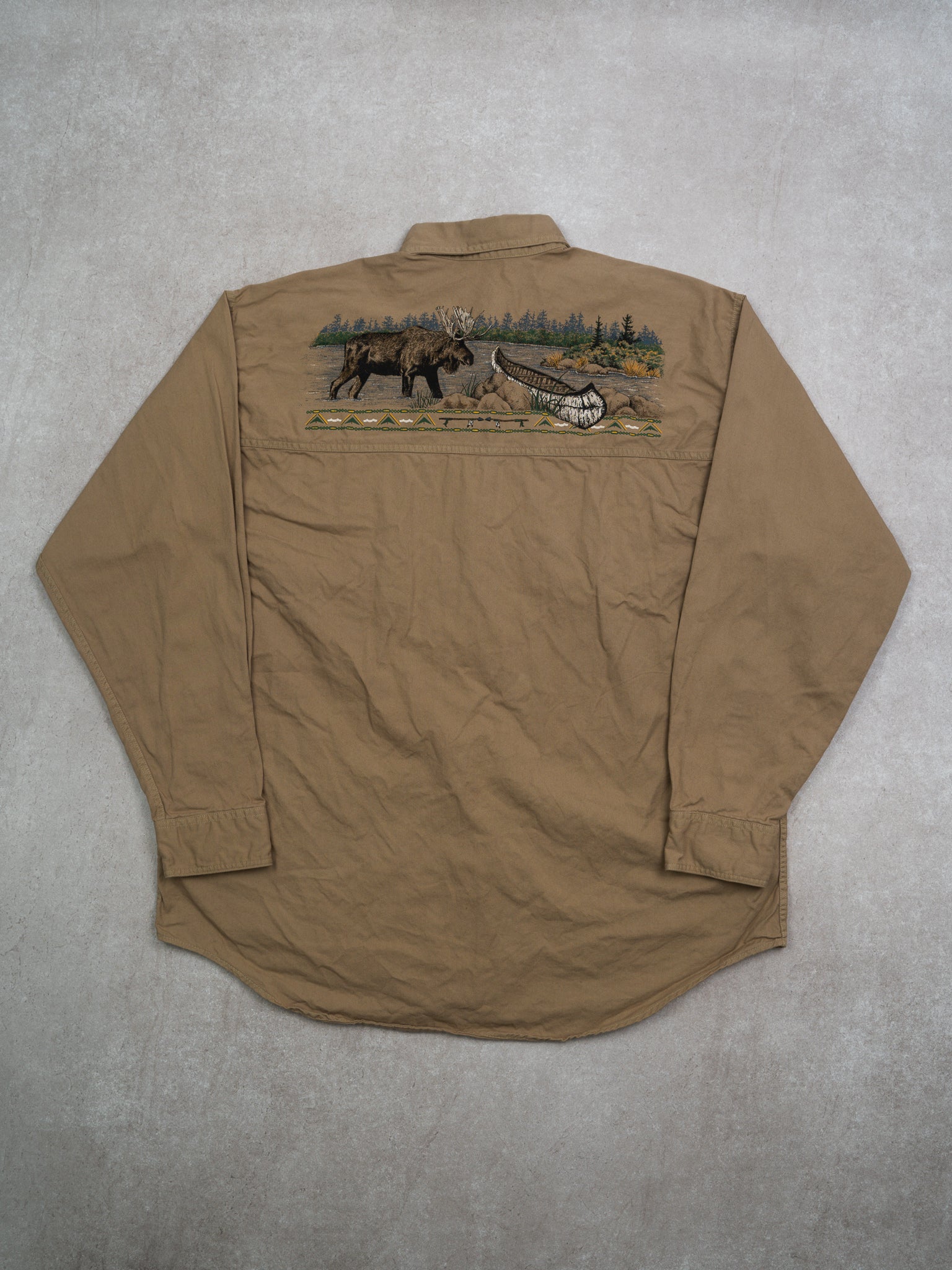 Vintage Beige Moose Canoe Wildnerness Button Up (XL)