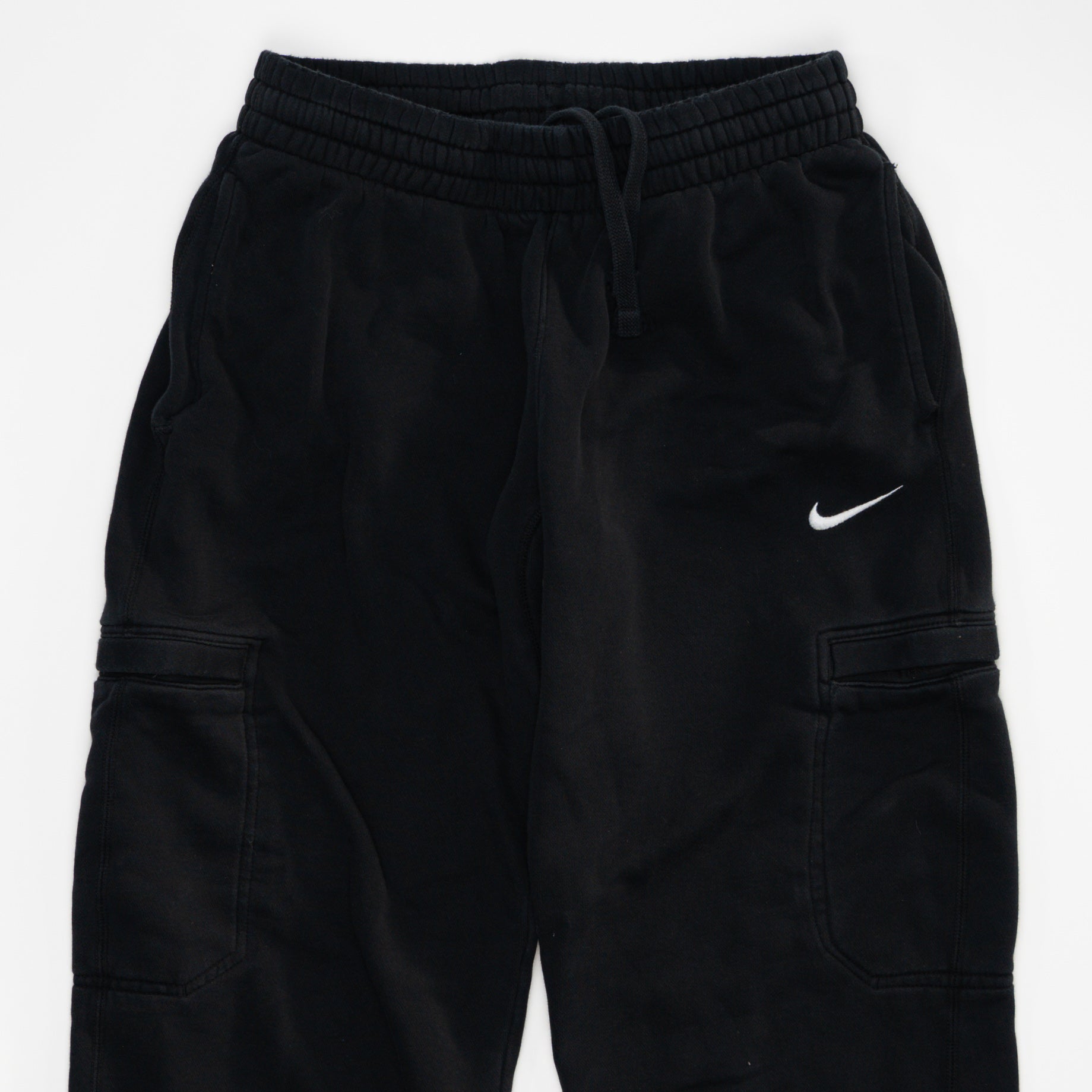 Vintage Black Nike Cargo Sweatpants (S) | Rebalance Vintage.