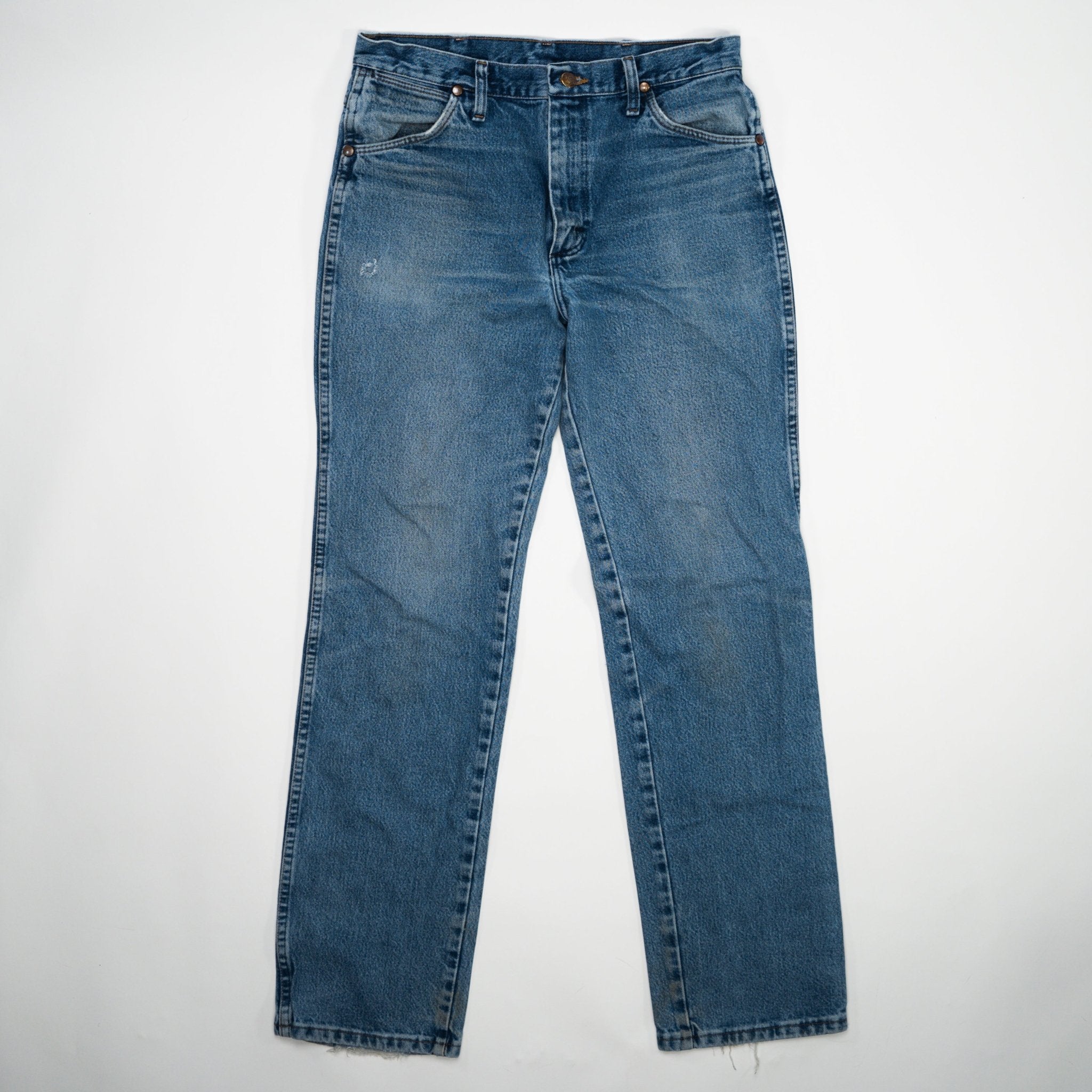 Vintage 80s Blue Wrangler Jeans (31 x 32) | Rebalance Vintage.
