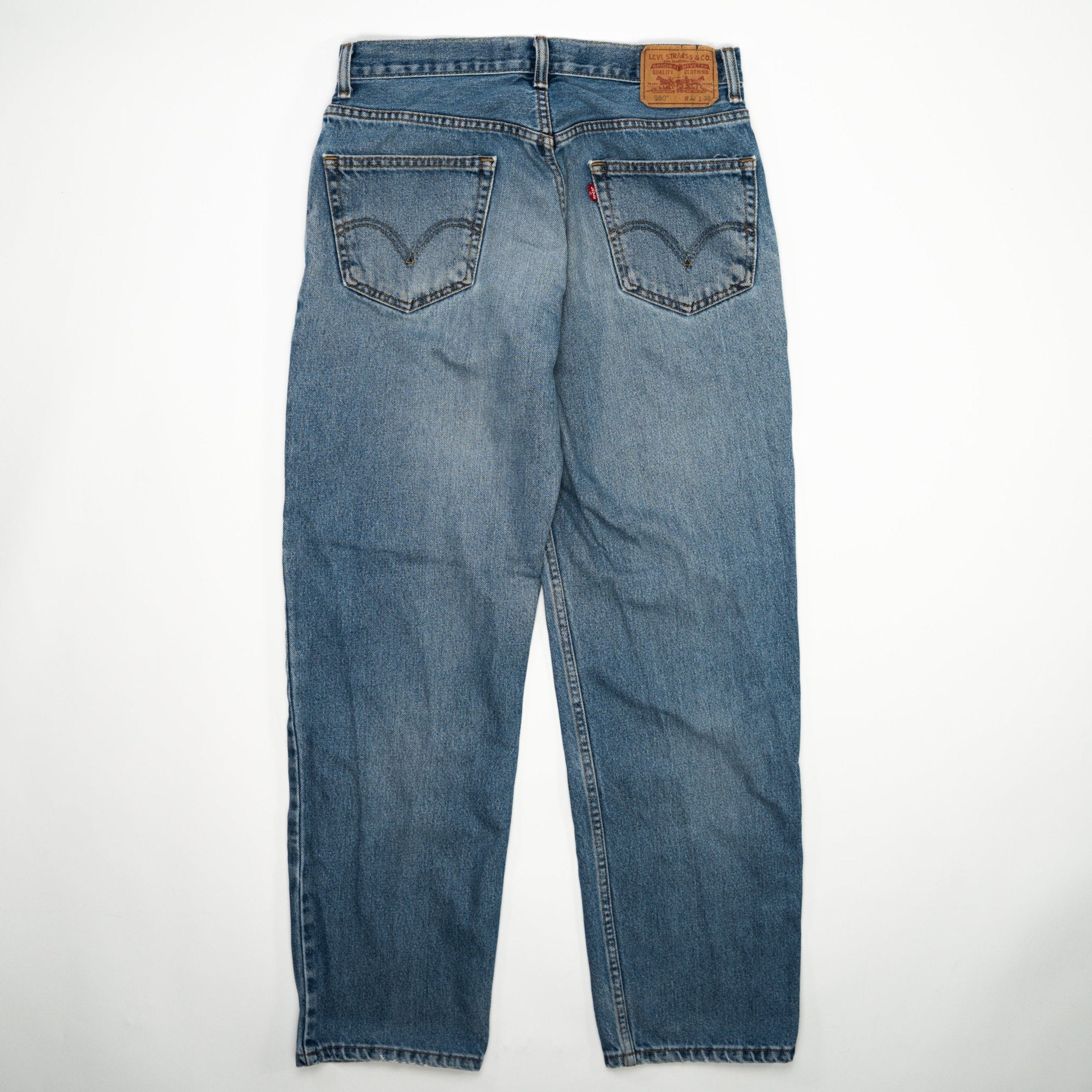 Vintage Blue Levi 550 Jeans (33 x 32) | Rebalance Vintage.