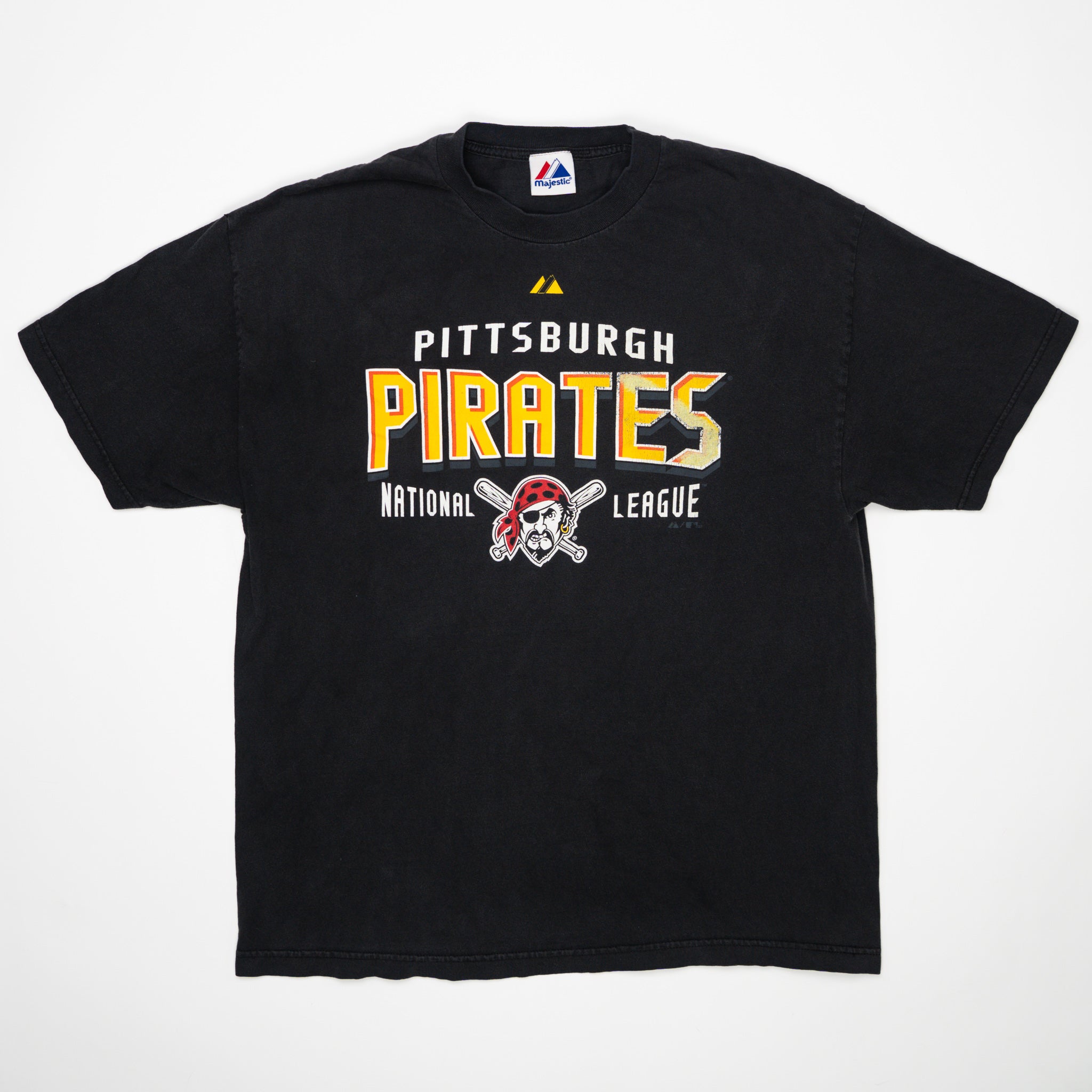 Vintage 90s Black Pittsburgh Pirates Majestic Tee | Rebalance Vintage.