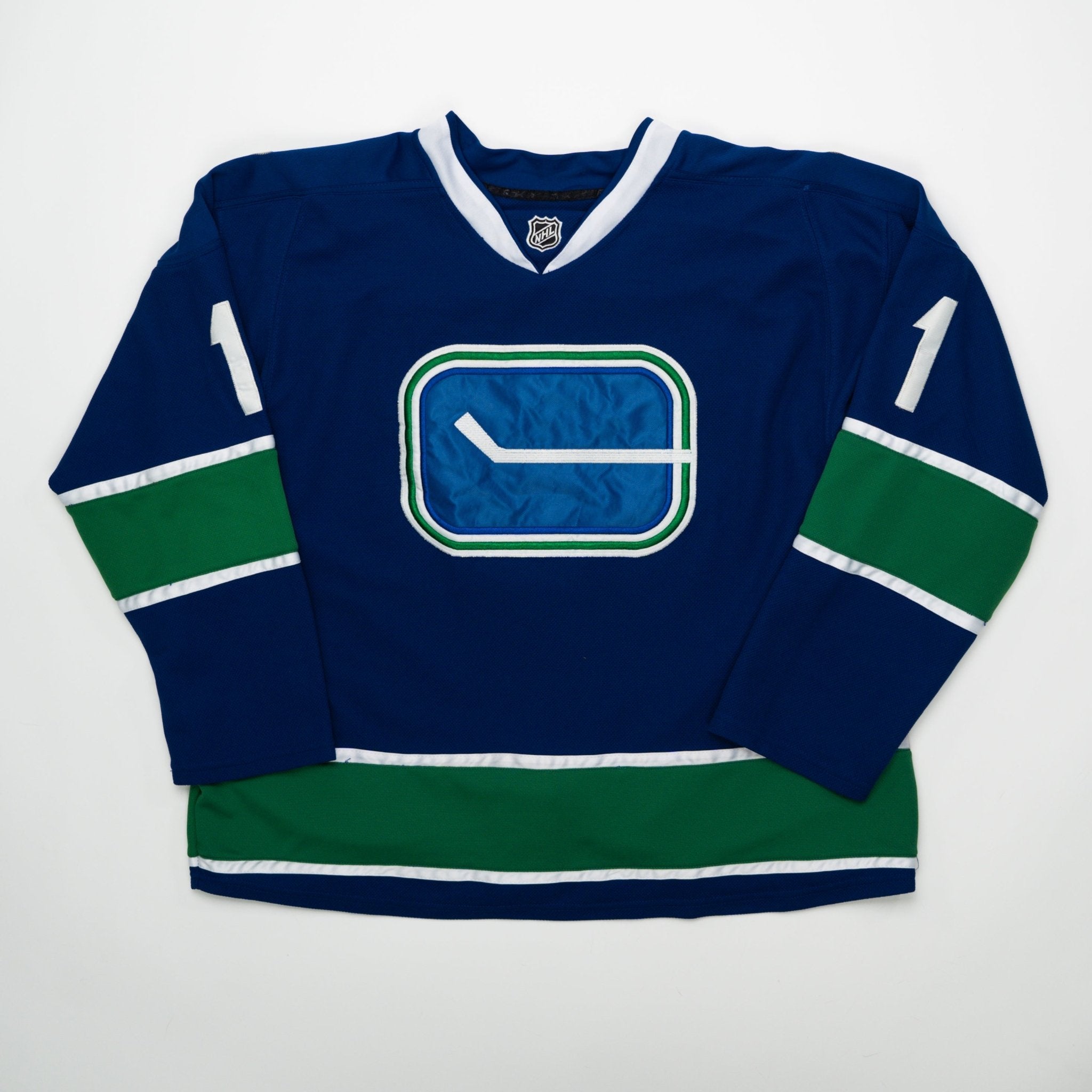 Vintage Vancouver Canuks #1 Luongo Reebok Jersey (XL) | Rebalance Vintage.