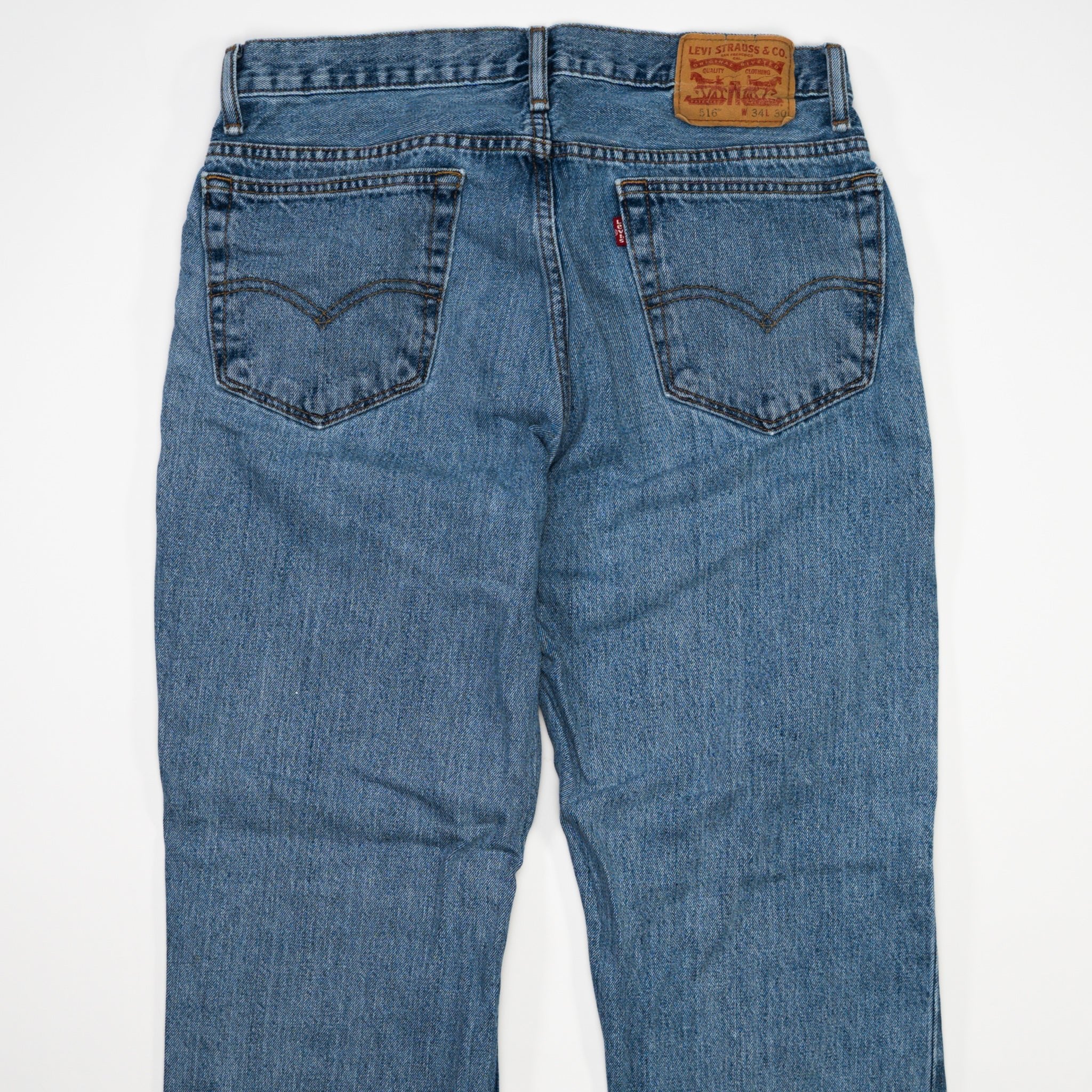 Vintage Blue 516 Levi Jeans (34 x 30)