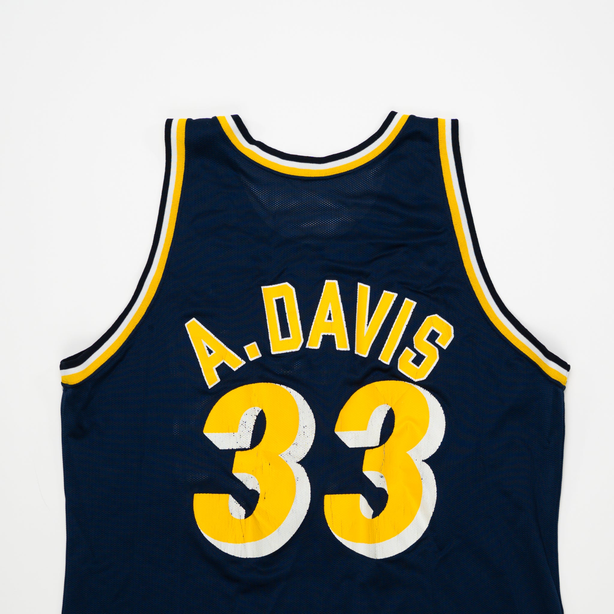 Vintage 90s Indiana A. Davis 33 Champion NBA Jersey (L) | Rebalance Vintage.