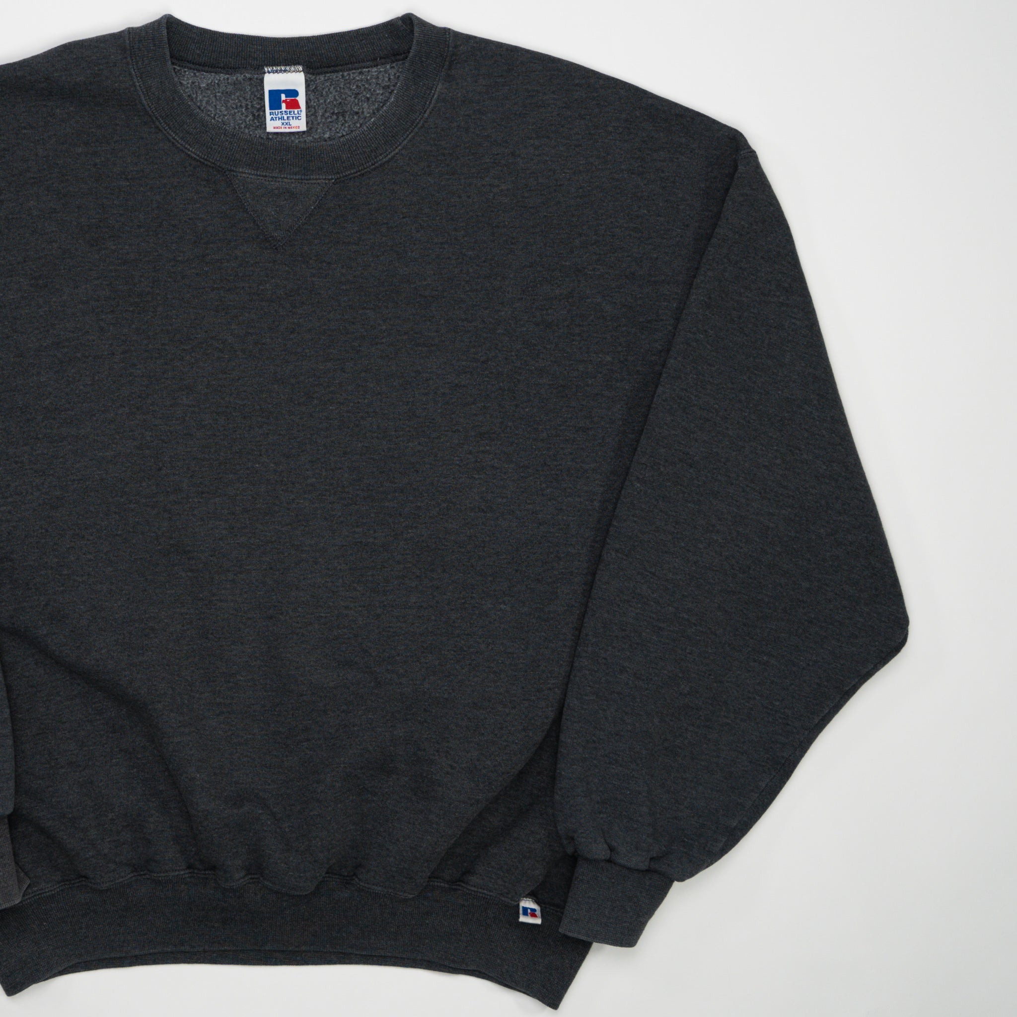 Vintage Dark Grey Russell Athletics Crewneck 3.0 (XL/XXL) | Rebalance Vintage.