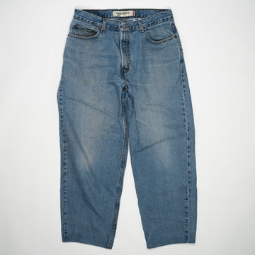 Vintage Light Blue 560 Levi Jeans (34 x 30) | Rebalance Vintage.