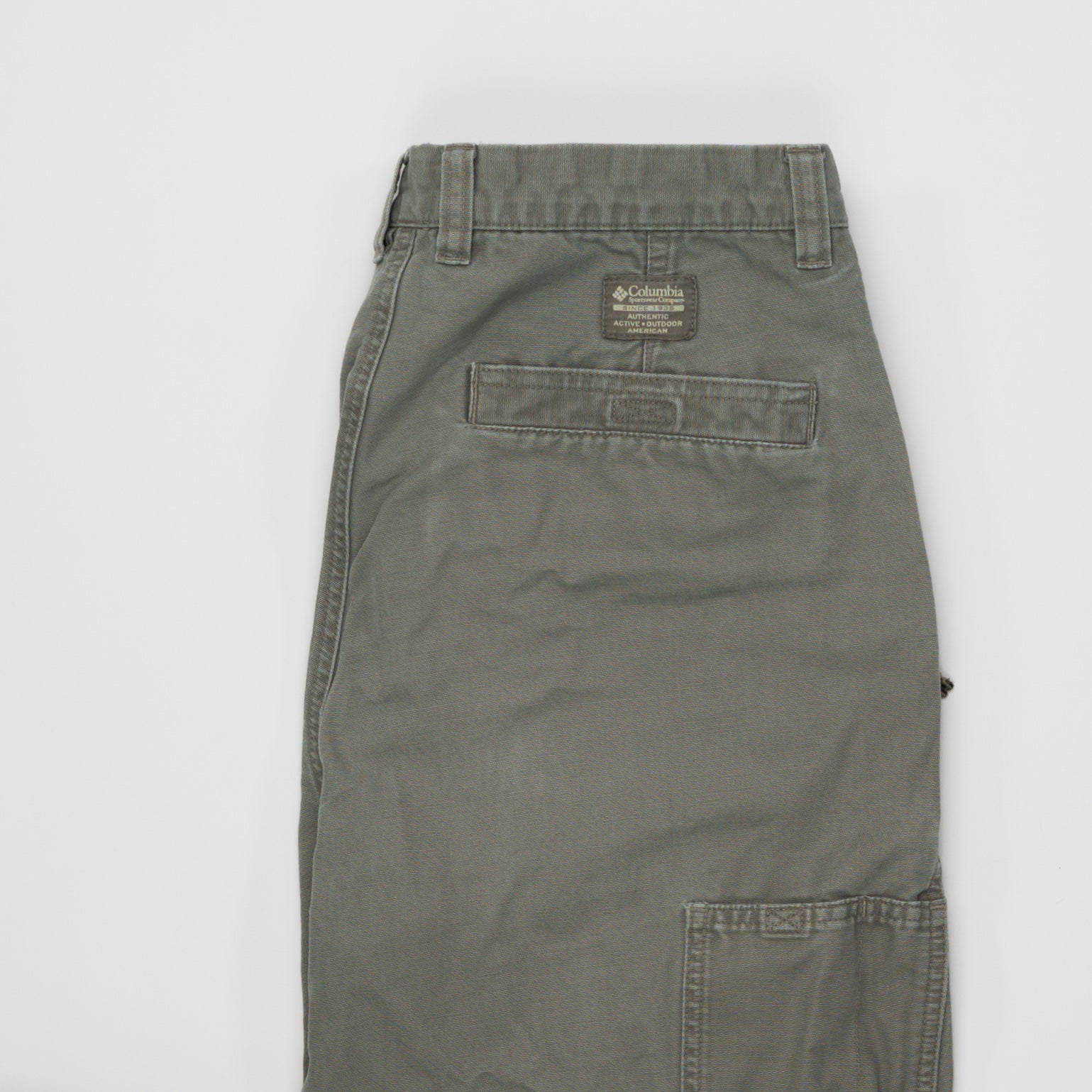 Vintage Light Beige Columbia Sportswear Cargo Pants (34) | Rebalance Vintage.