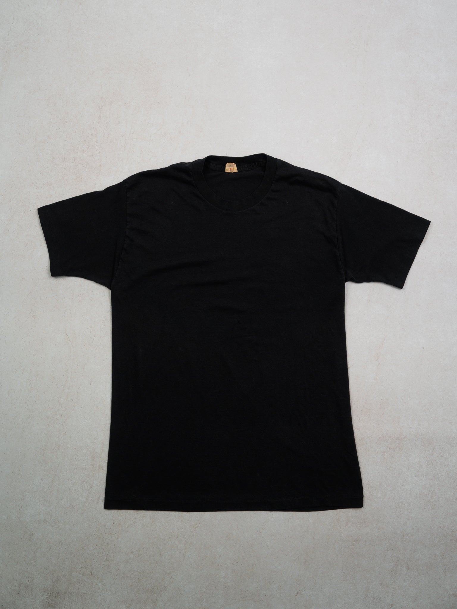 Vintage 90s Blank Black Single Stitch Tee (M)
