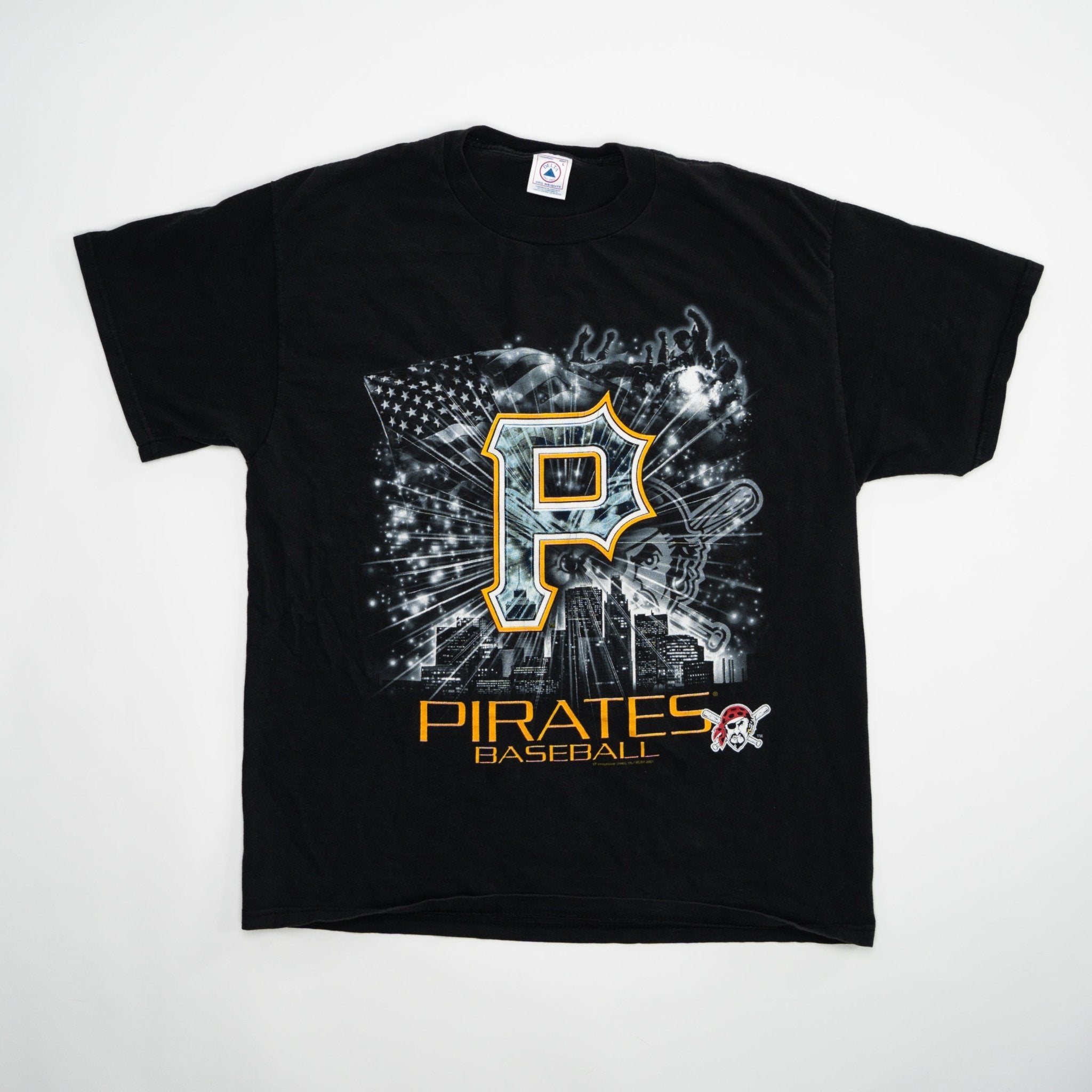 Vintage '01 Pirates Baseball MLB Tee (M) | Rebalance Vintage.