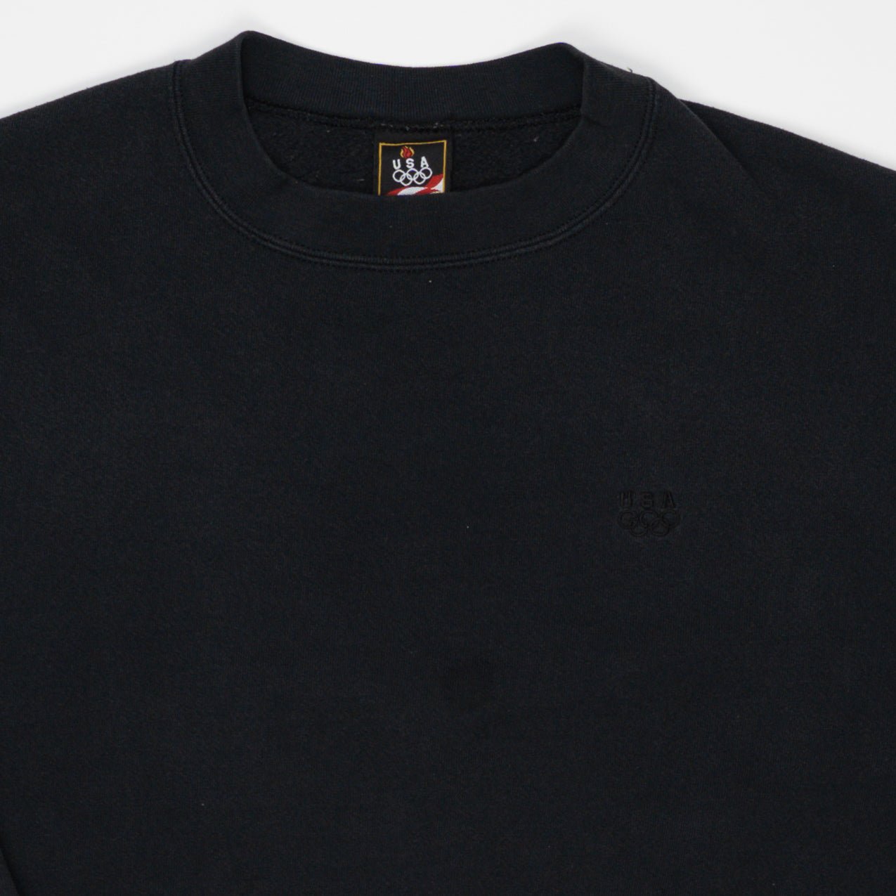 Vintage 90s Black USA Olypmics Crewneck (L/XL) | Rebalance Vintage.