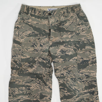 Vintage U.S Air Force Camo Pants (30 x 30) | Rebalance Vintage.