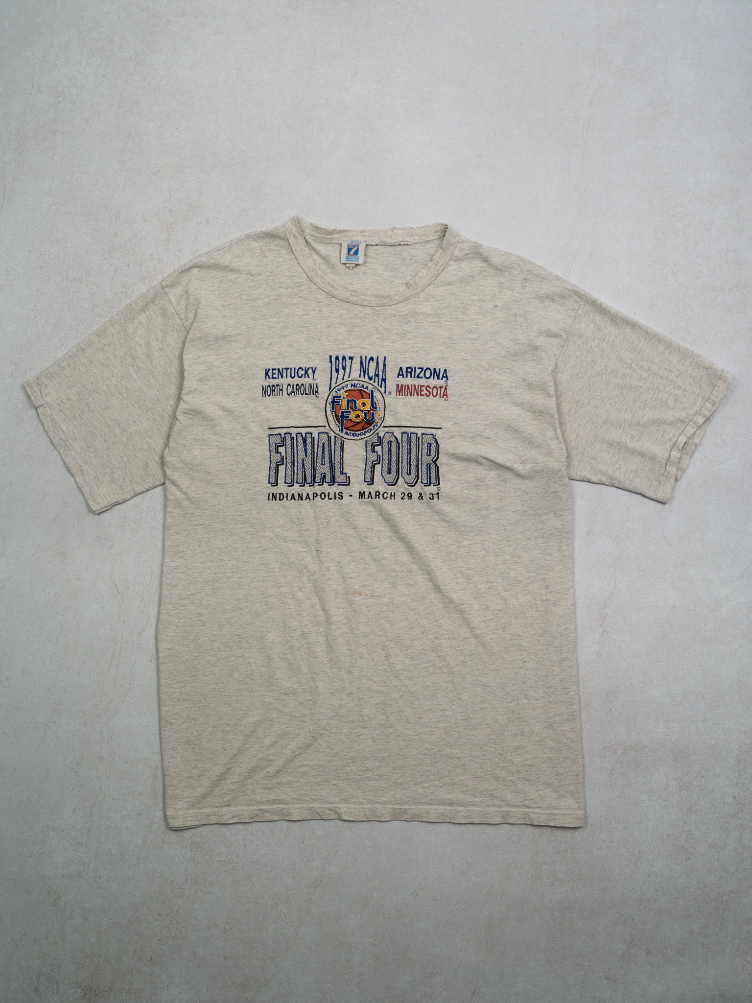 Vintage '97 Kentucky v Arizona NCAA Basketball Tee (L)