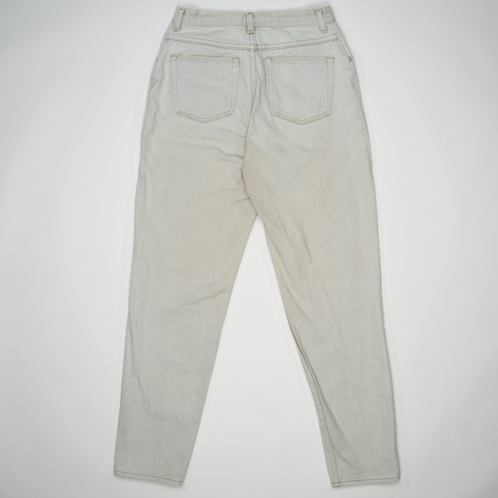 Vintage High Waisted Light Washed Wrangler Jeans (28 x 32) | Rebalance Vintage.