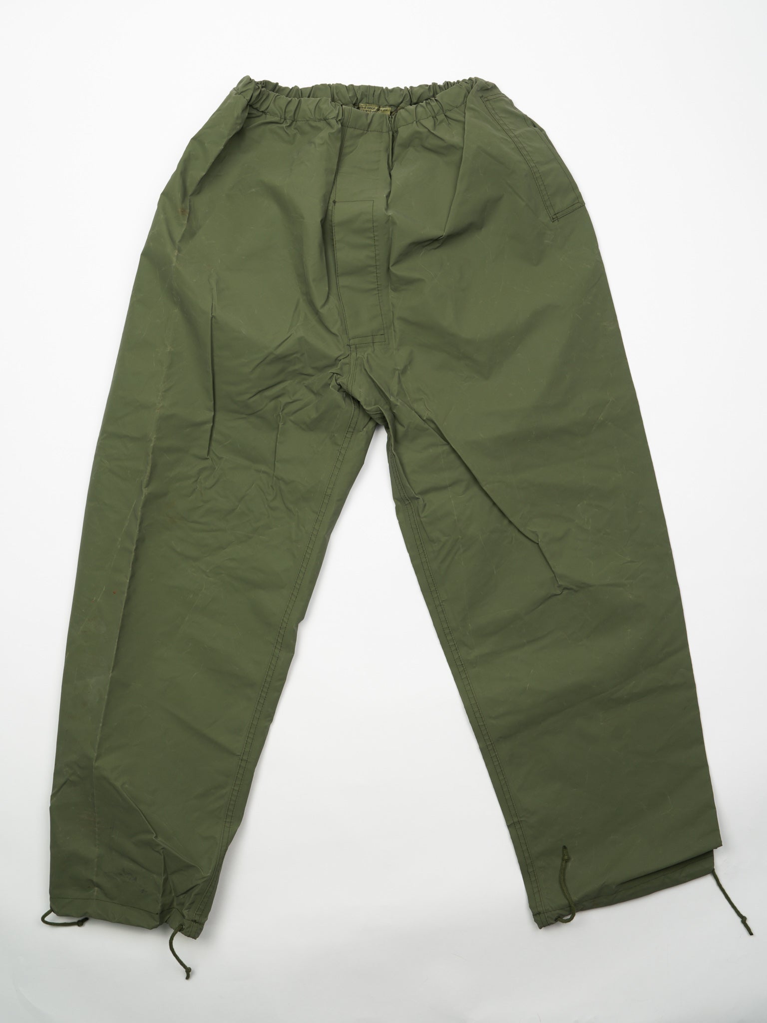 Vintage '96 Army Green Parachute Pants (28- 36 x 29)