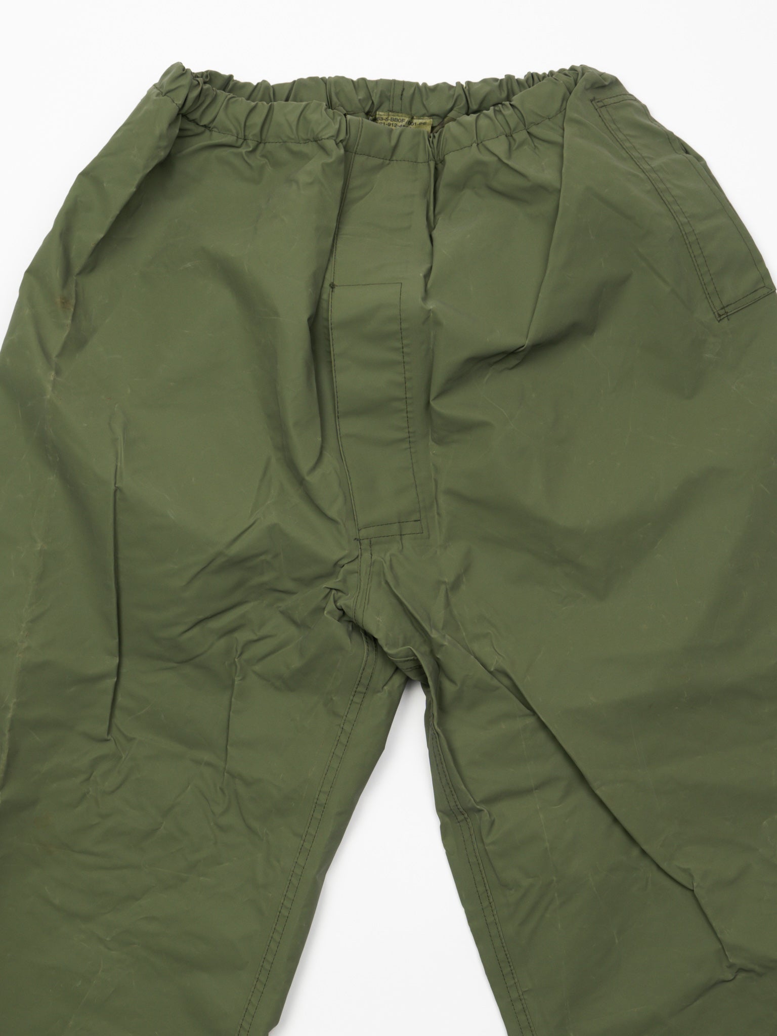 Vintage '96 Army Green Parachute Pants (28- 36 x 29)