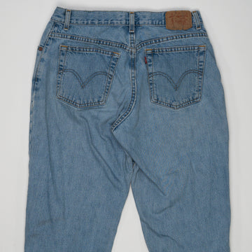 Vintage Light Blue 550 Levi Jeans (30 x 32) | Rebalance Vintage.