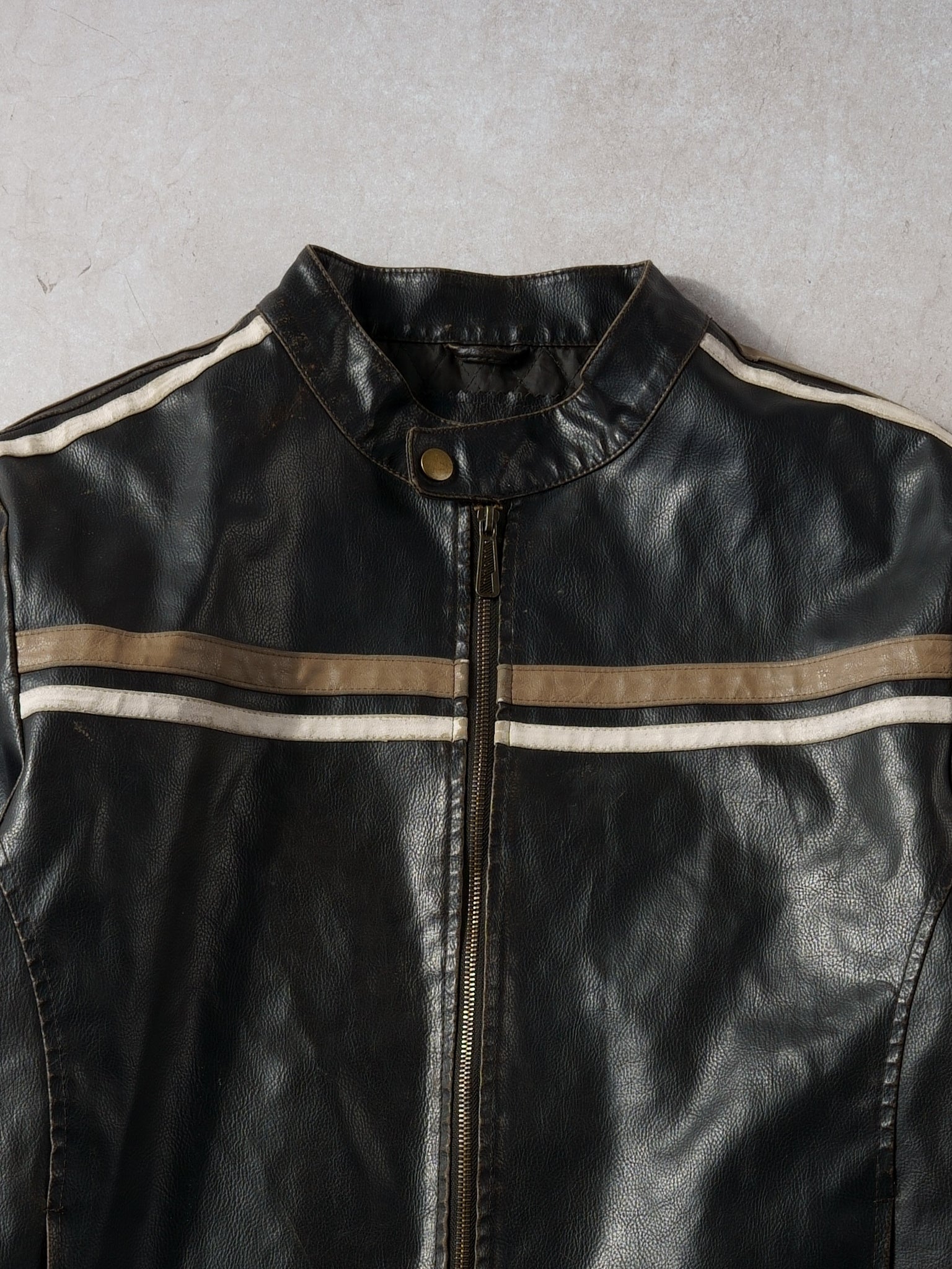 Vintage 90s Black ,Brown, and White Whispering Smith Leather Jacket (L)