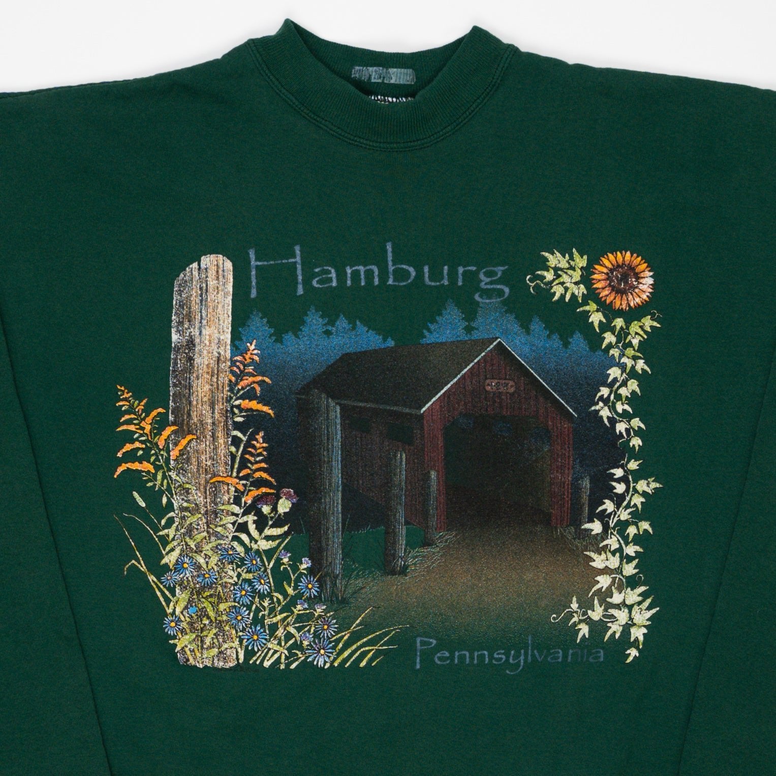Vintage 90s Green Hamburg Pennsylvania Crewneck (M/L) | Rebalance Vintage.