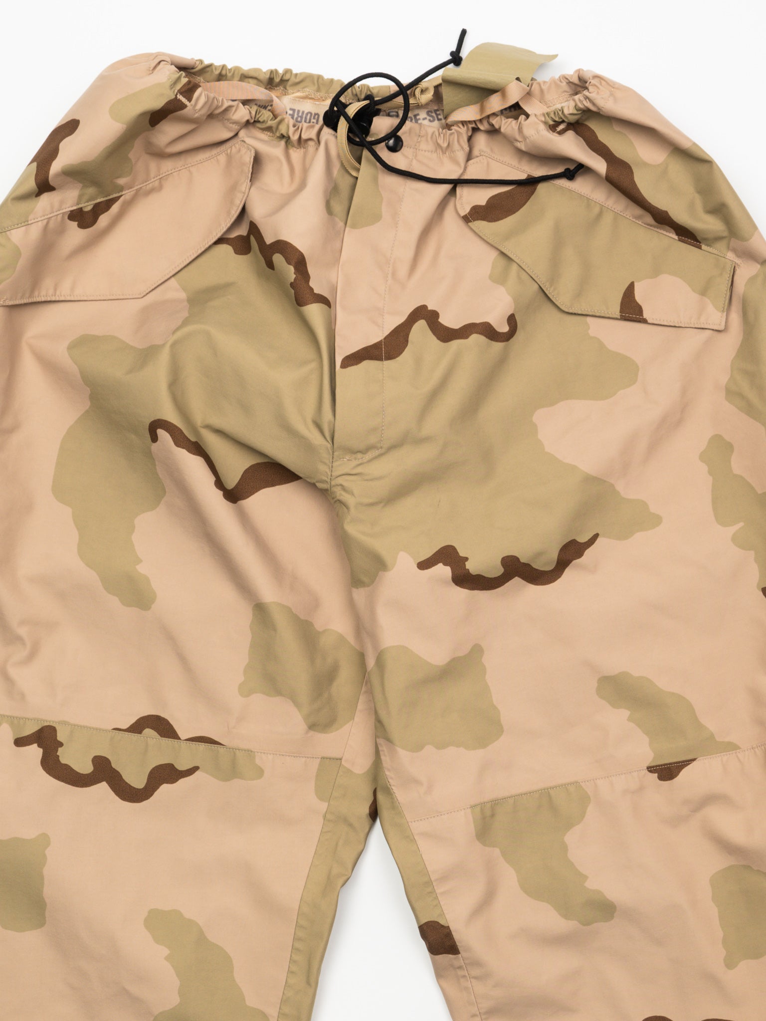 Vintage Brown + Green Camouflage Parachute Army Pants (34-38 x 30)