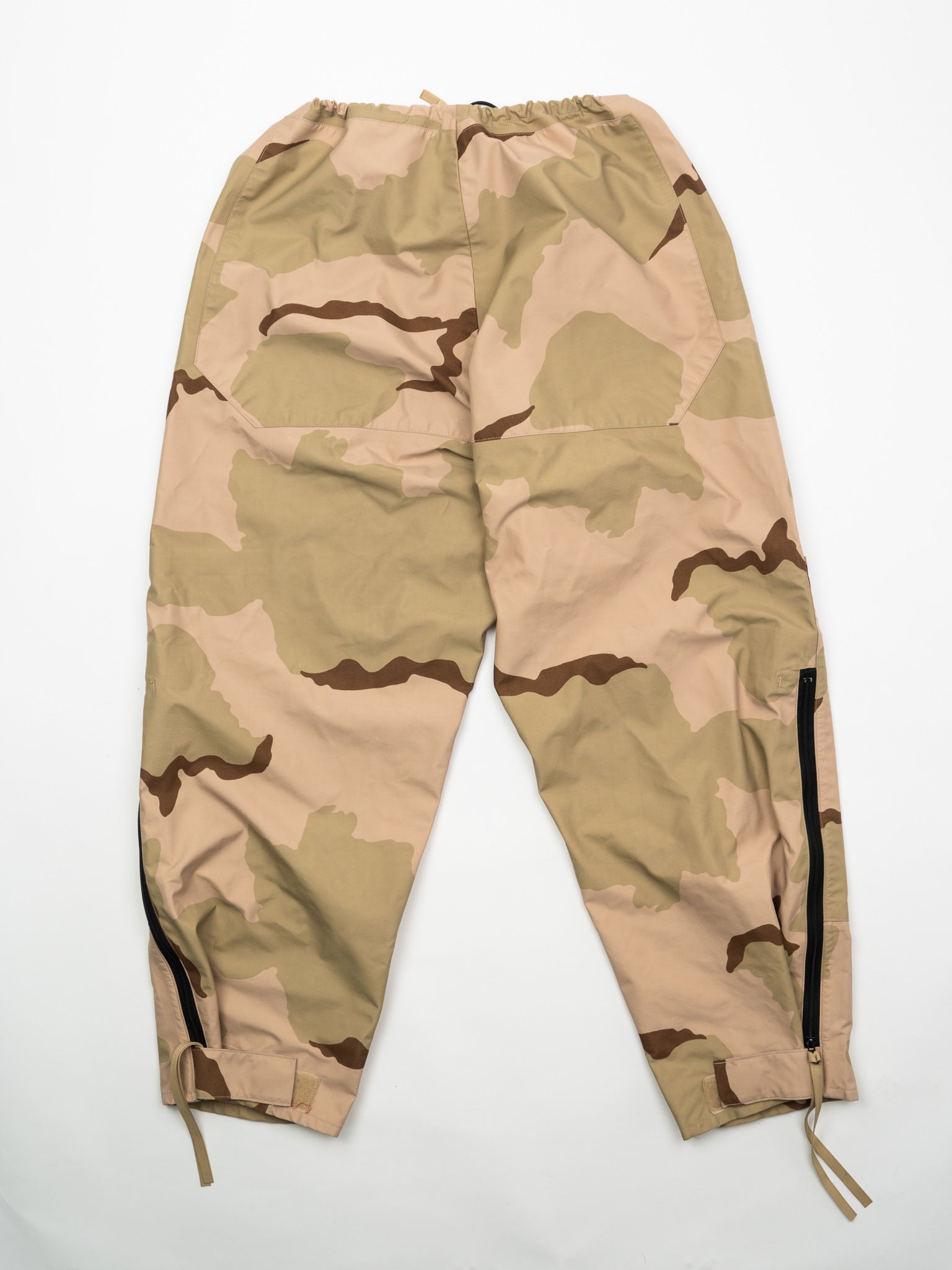 Vintage Brown + Green Camouflage Parachute Army Pants (34-38 x 30)