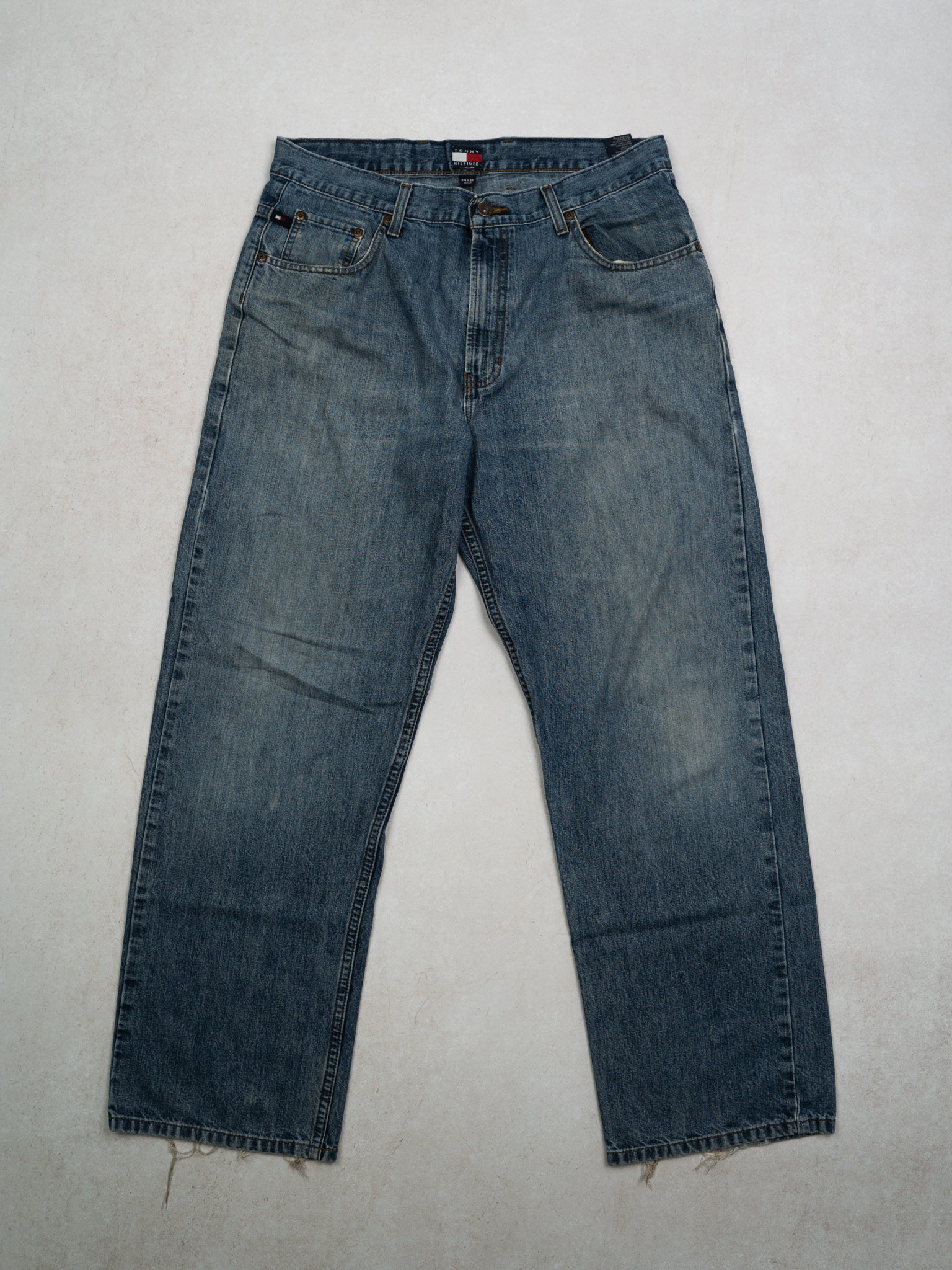 Vintage Blue Tommy Hilfiger Jeans (34x 30)