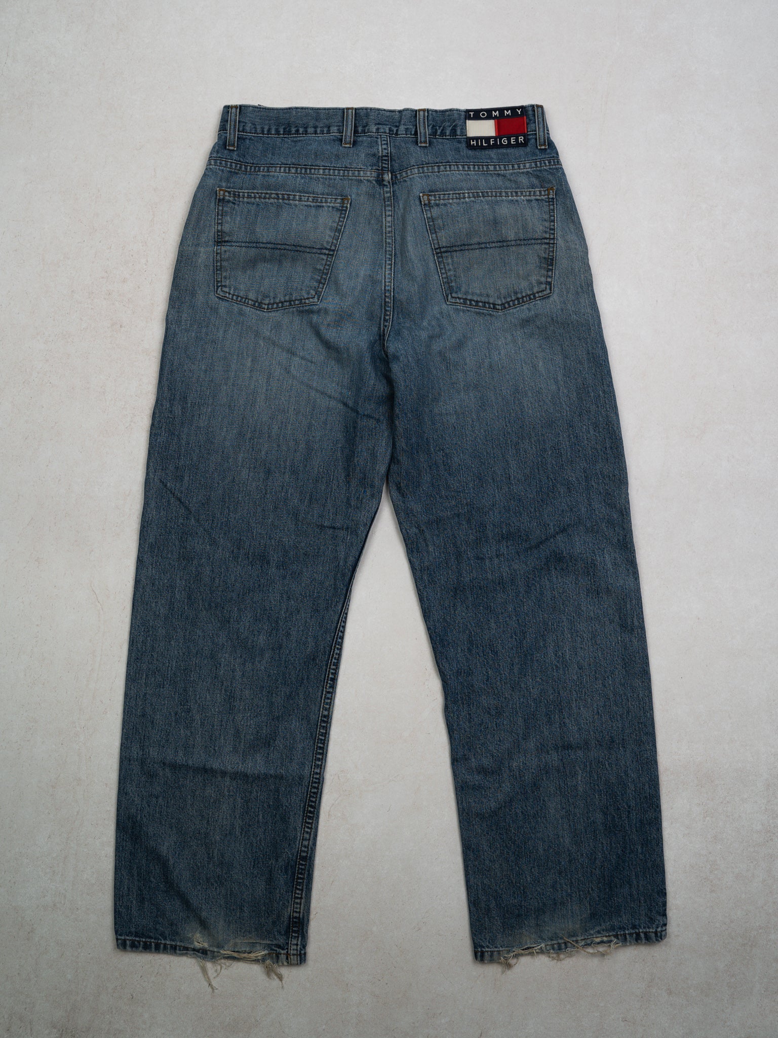 Vintage Blue Tommy Hilfiger Jeans (34x 30)