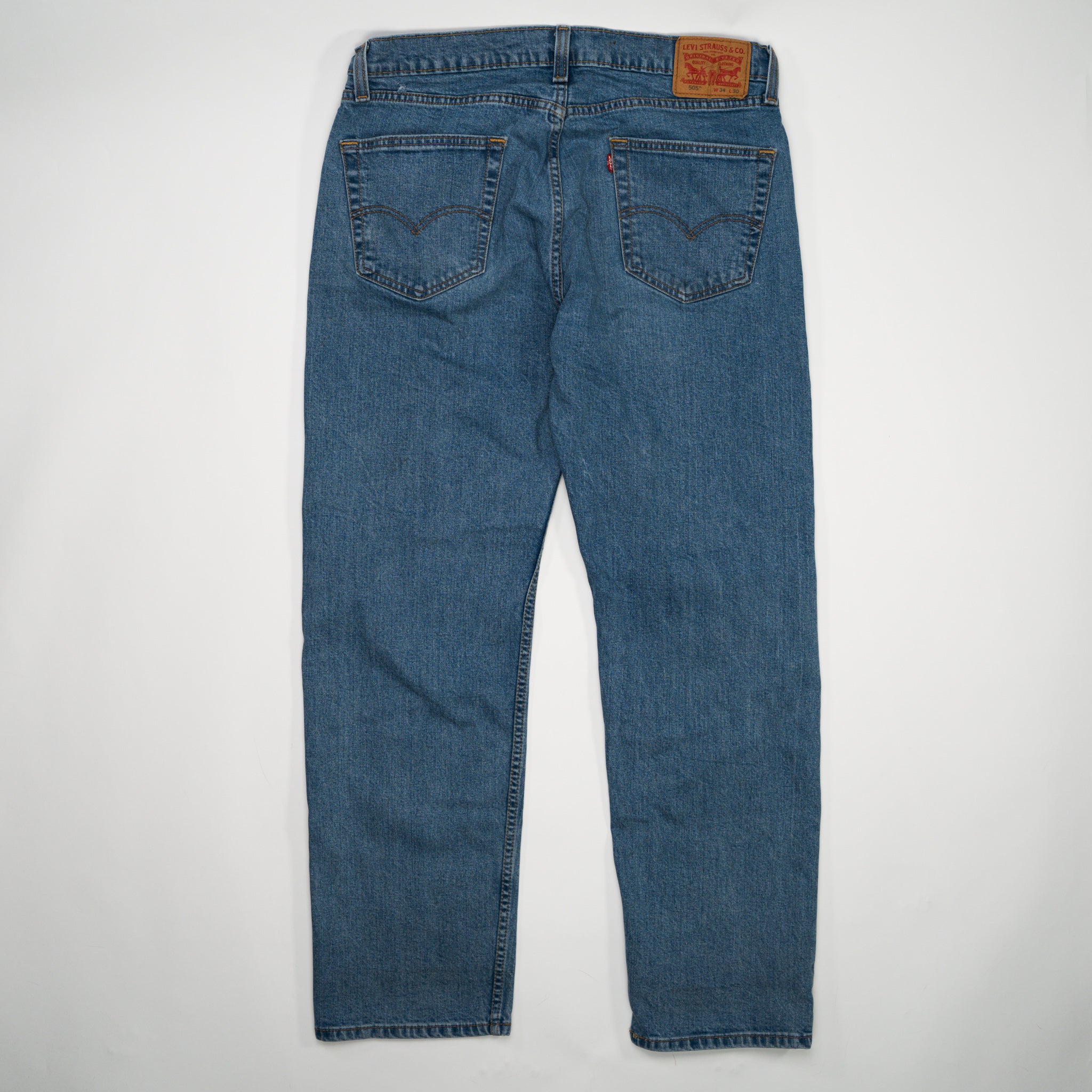 Vintage Blue 505 Levi Straight Legged Jeans (34 x 30) | Rebalance Vintage.