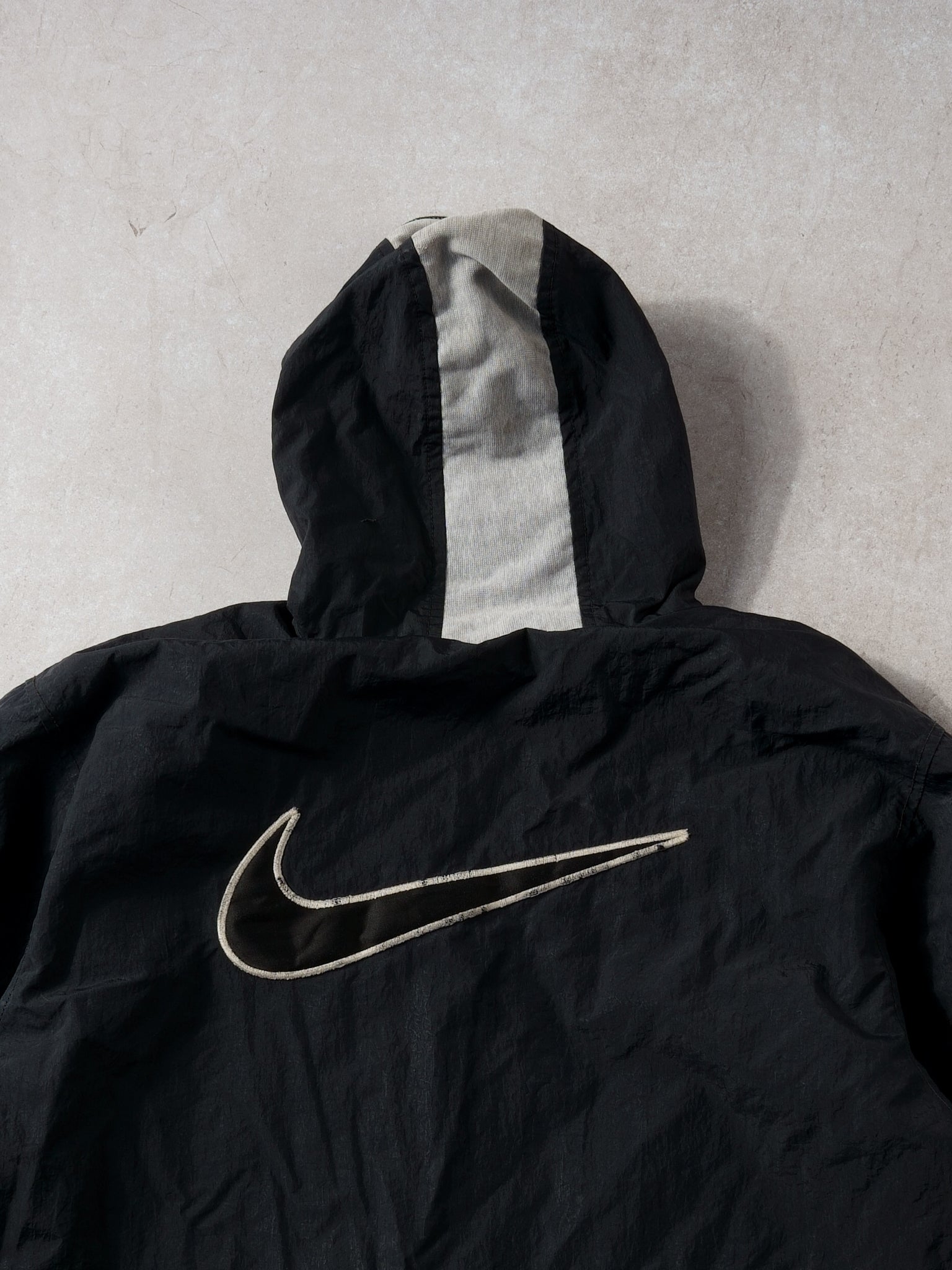 Vintage 90s Black Nike Hooded Windbreaker (S/M)