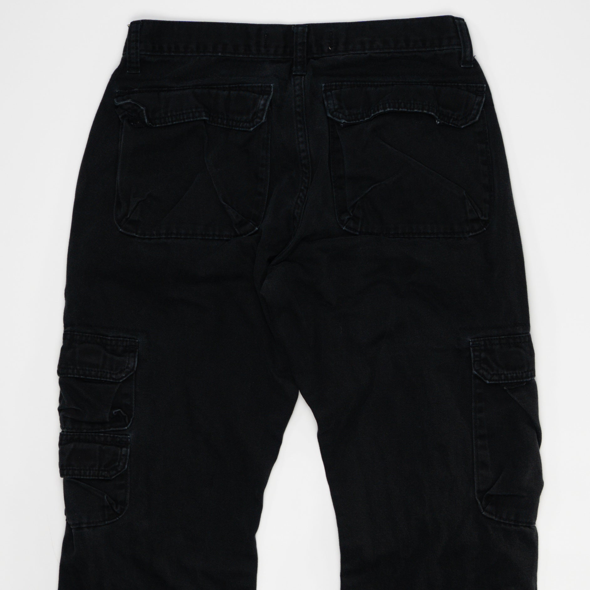 Vintage Black Wrangler Cargo Pants (30 x 30) | Rebalance Vintage.