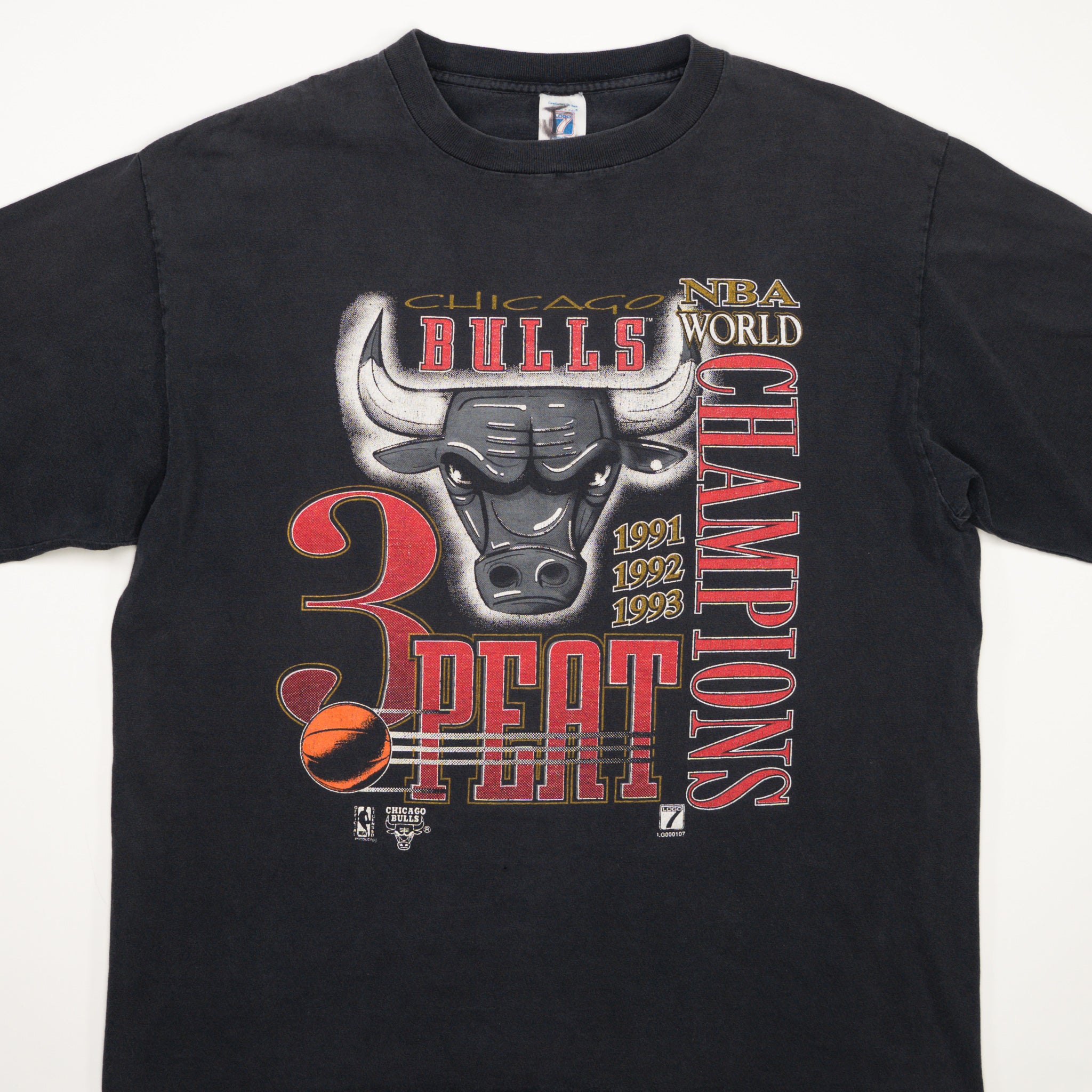 Vintage Rare '91/92/93 Chicago Bulls 3 Peat Tee (L)
