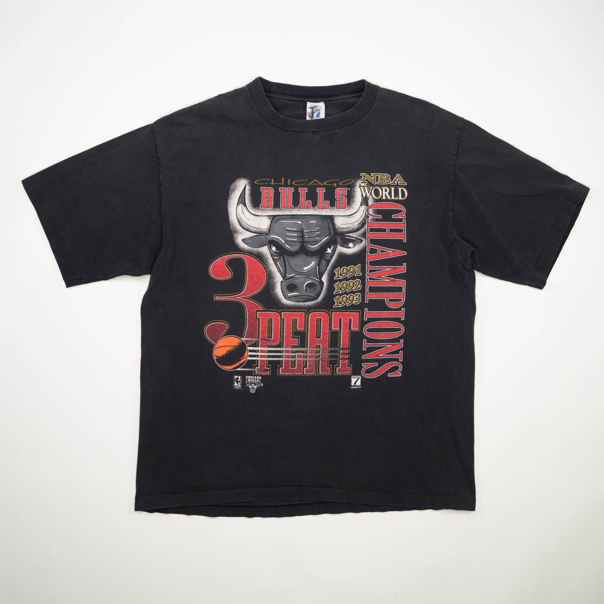Vintage Rare '91/92/93 Chicago Bulls 3 Peat Tee (L)