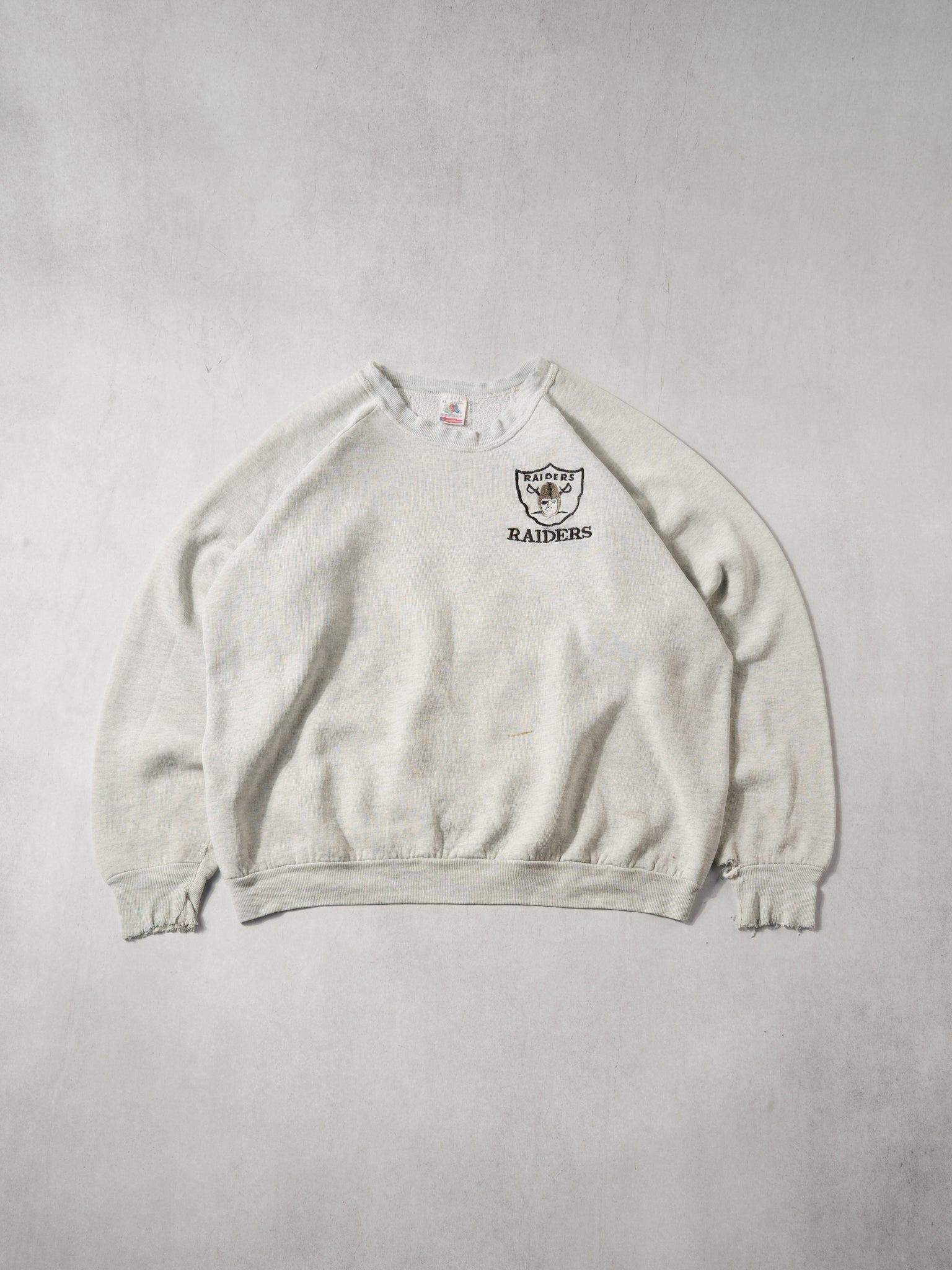 Vintage 90s Grey Raiders Crewneck (L)