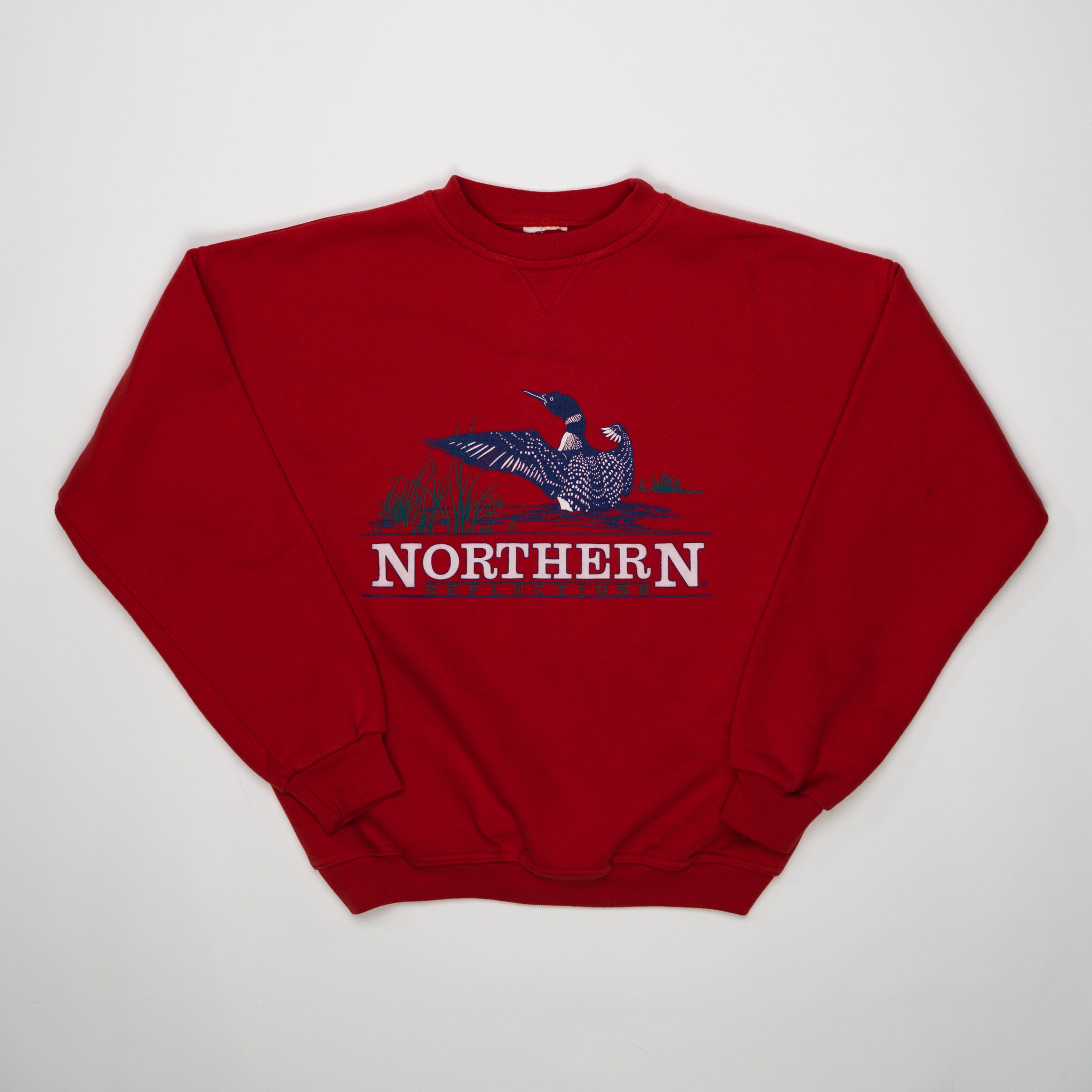 Vintage Red Northern Reflections Loon Crewneck (S) | Rebalance Vintage.