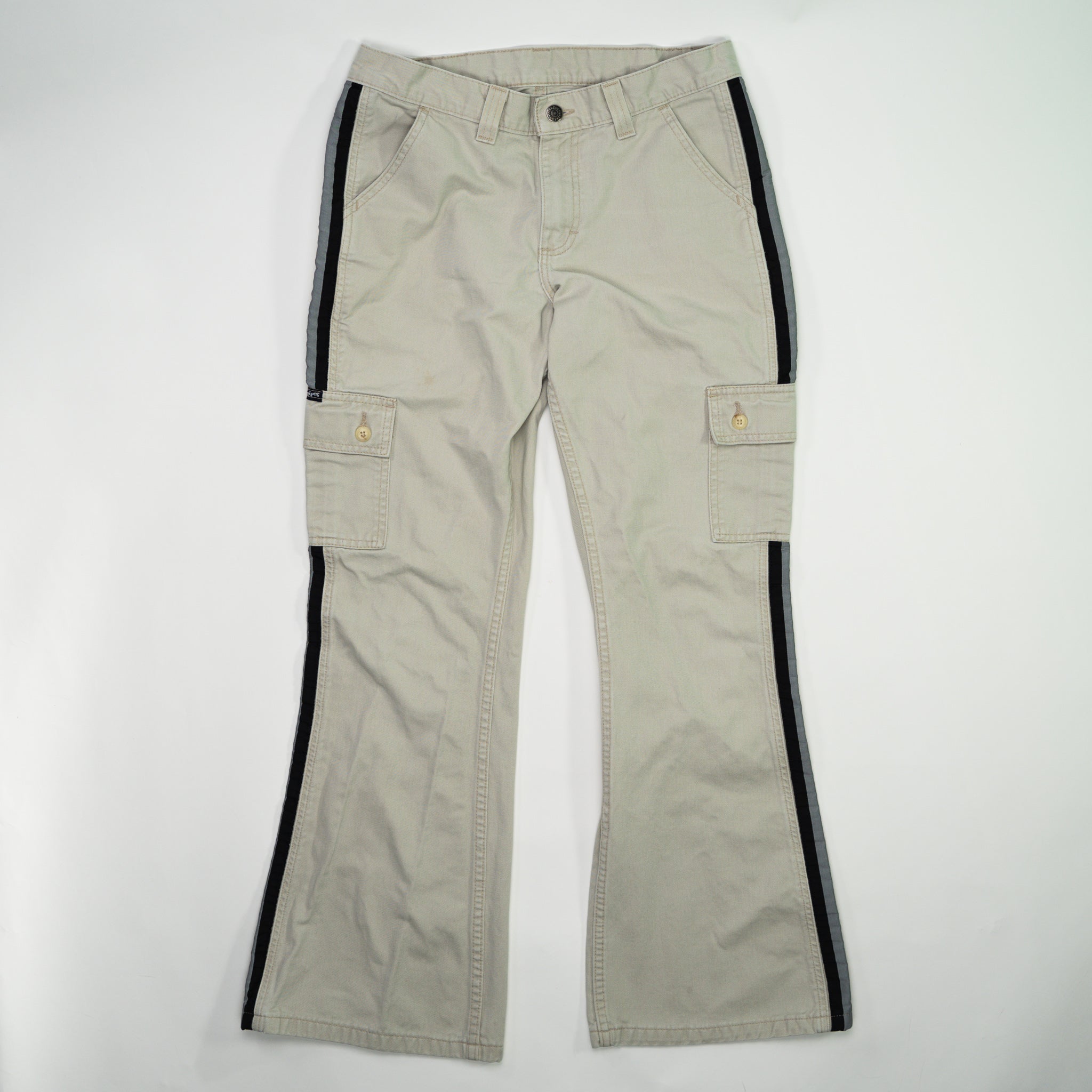 Vintage 90s Beige + Black Lee Pipes Cargo Flare Pants (30 x 30) | Rebalance Vintage.