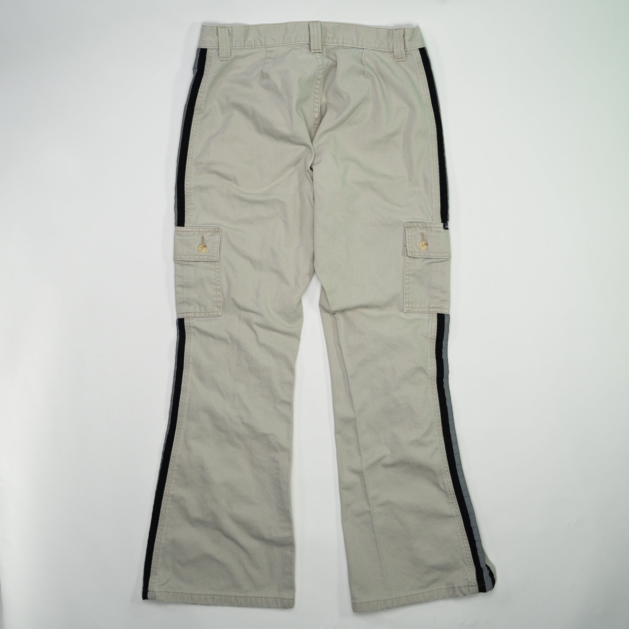 Vintage 90s Beige + Black Lee Pipes Cargo Flare Pants (30 x 30) | Rebalance Vintage.