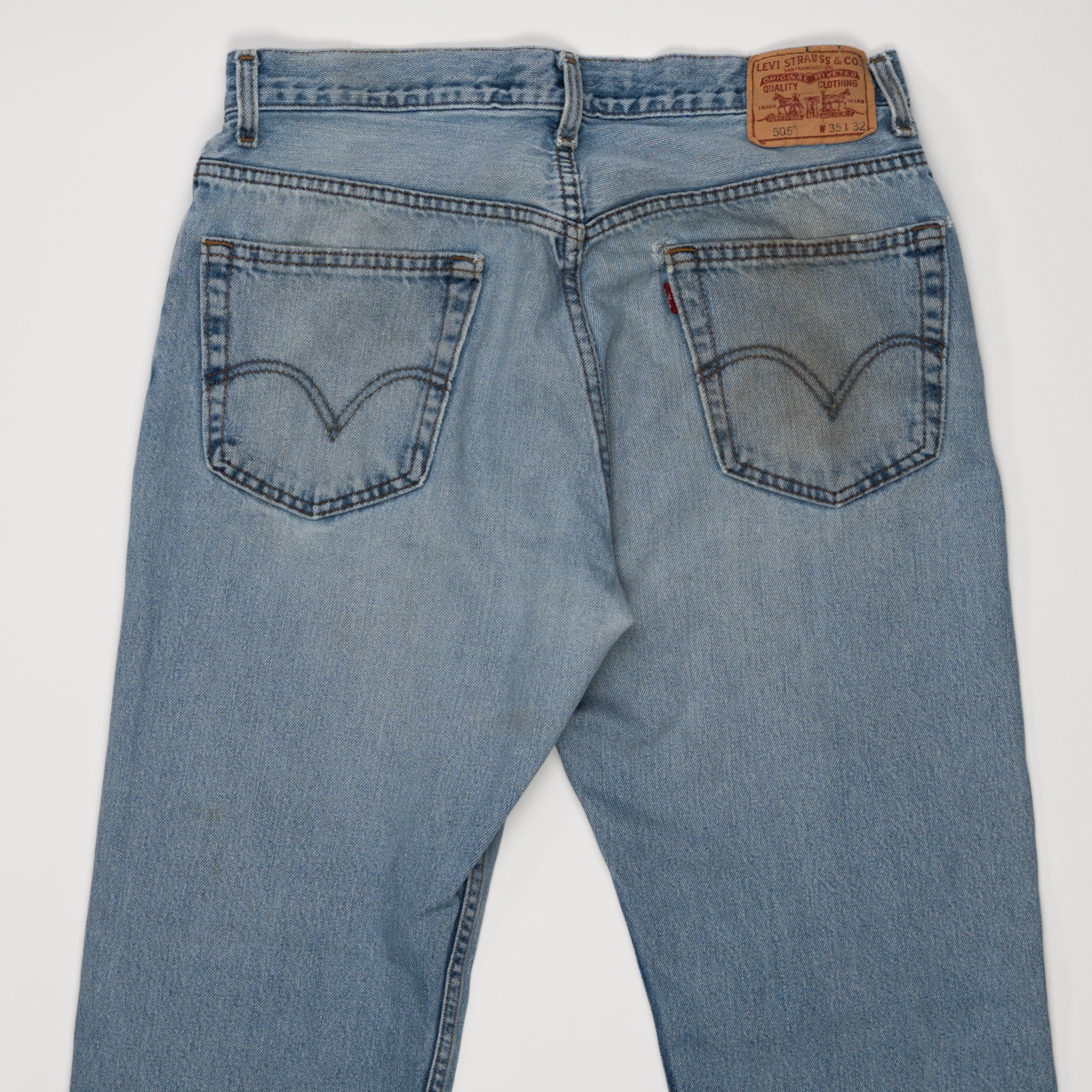 Vintage Light Blue 505 Levi Jeans  (35 x 32) | Rebalance Vintage.