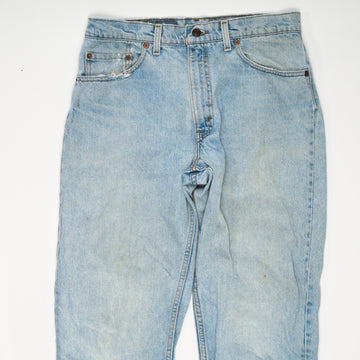 Vintage Washed Light Blue 550 Levi Jeans (34 x 32) | Rebalance Vintage.