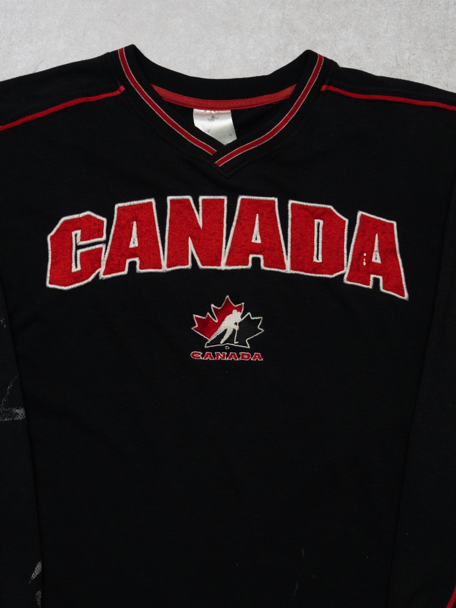 Vintage 90s Black + Red Hockey Canada Long Sleeve (M)