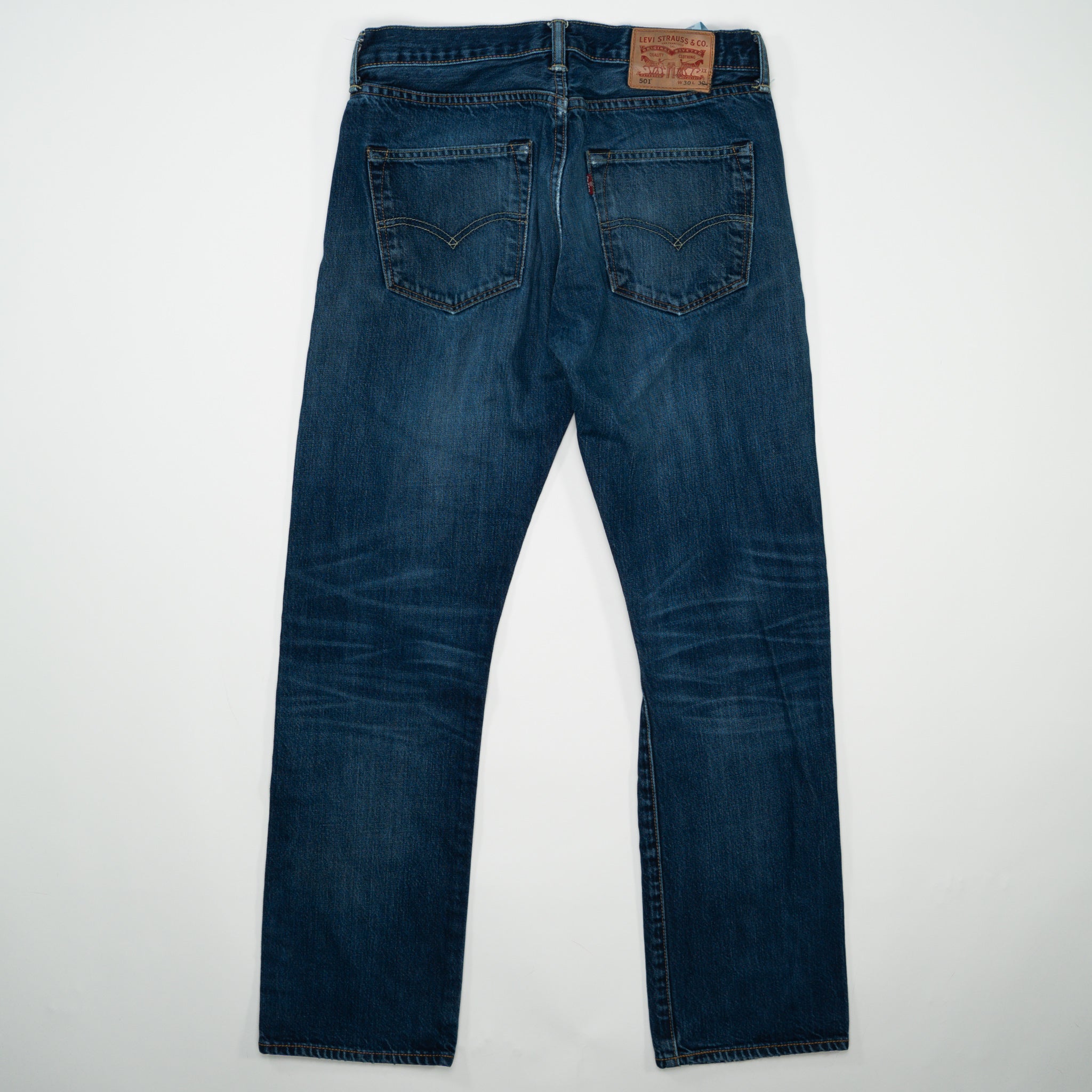 Vintage Dark Blue Levi 501 Straight Cut Jeans (30 x 30)