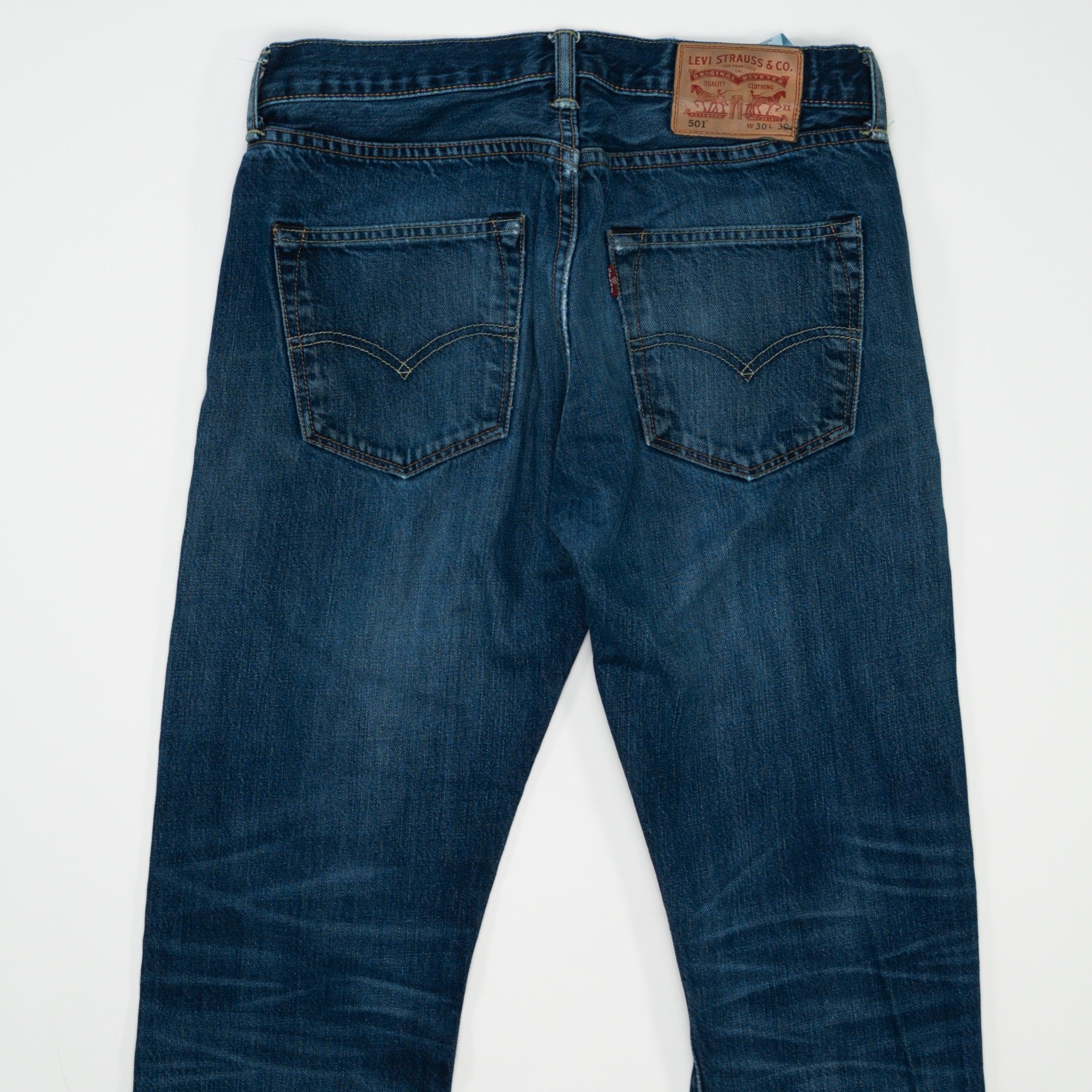 Vintage Dark Blue Levi 501 Straight Cut Jeans (30 x 30)