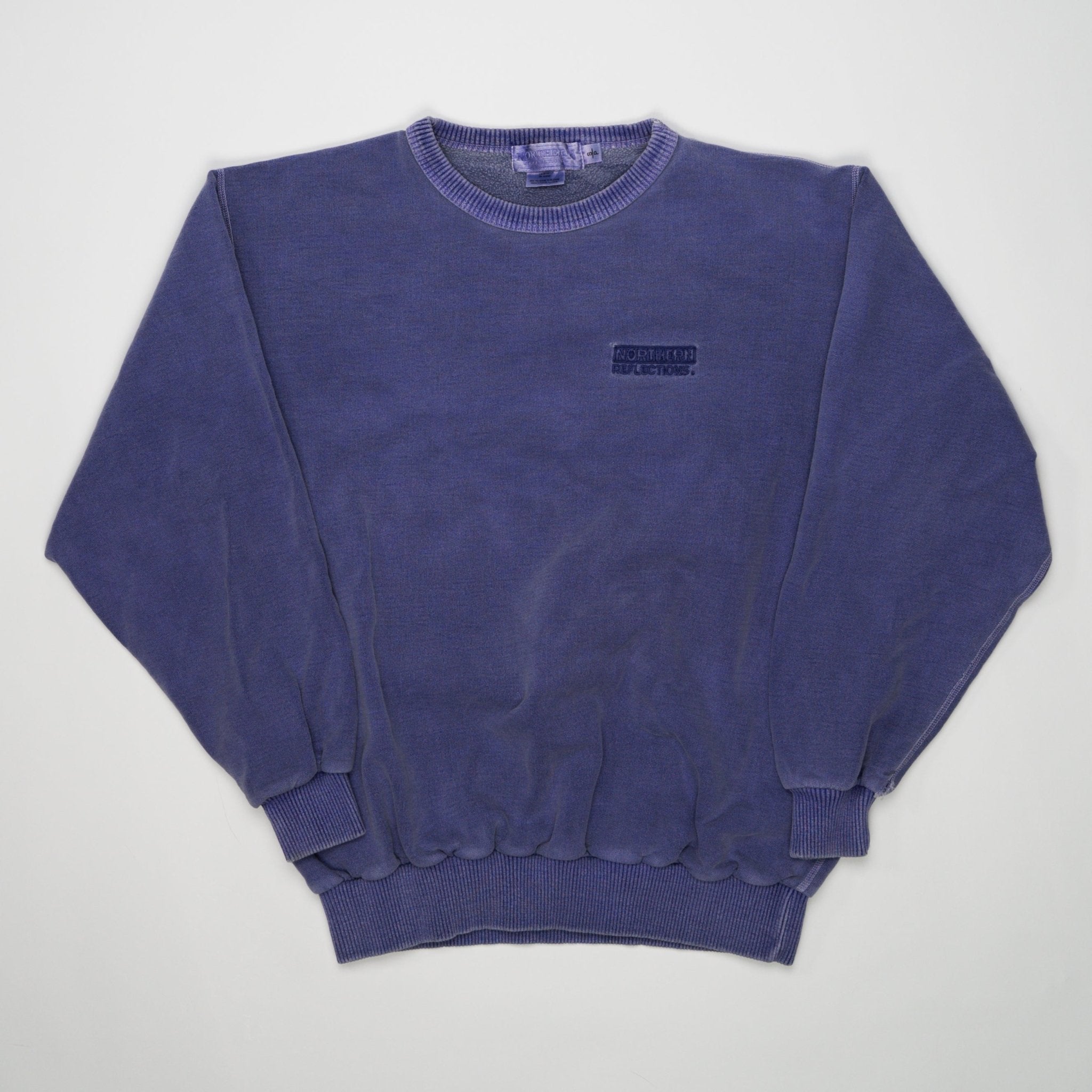 Vintage 90s Washed Purple Northern Reflections Crewneck (M) | Rebalance Vintage.