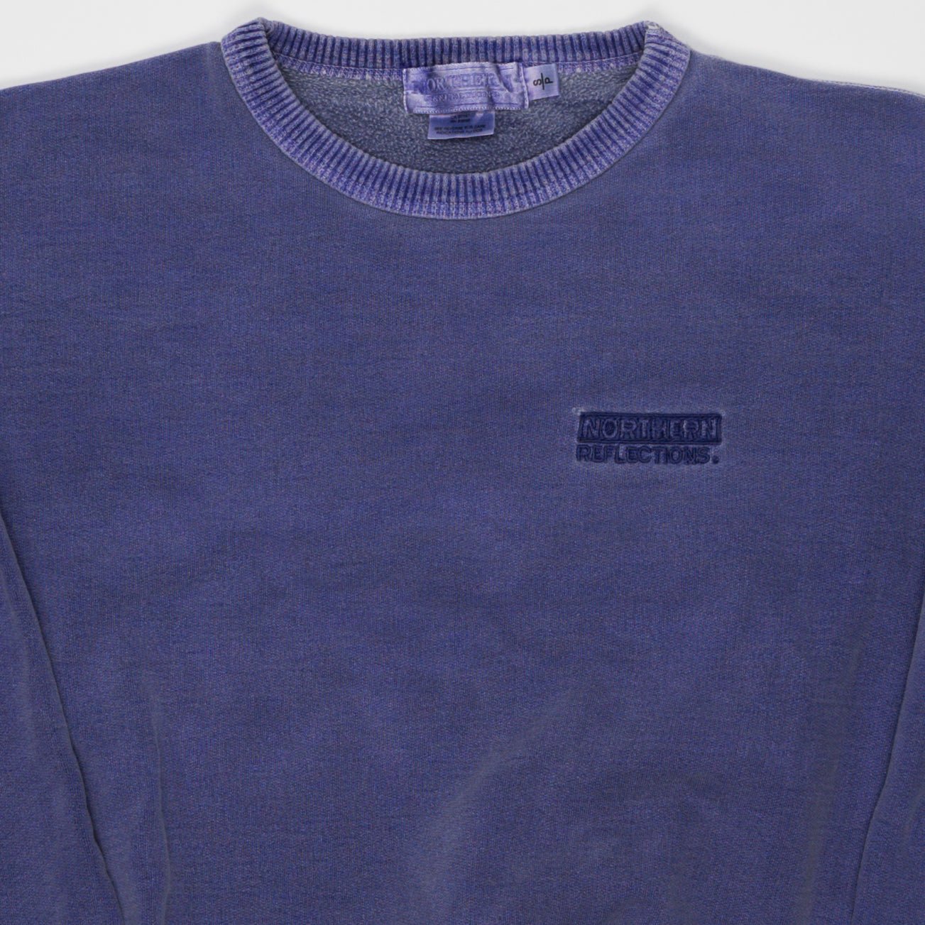 Vintage 90s Washed Purple Northern Reflections Crewneck (M) | Rebalance Vintage.