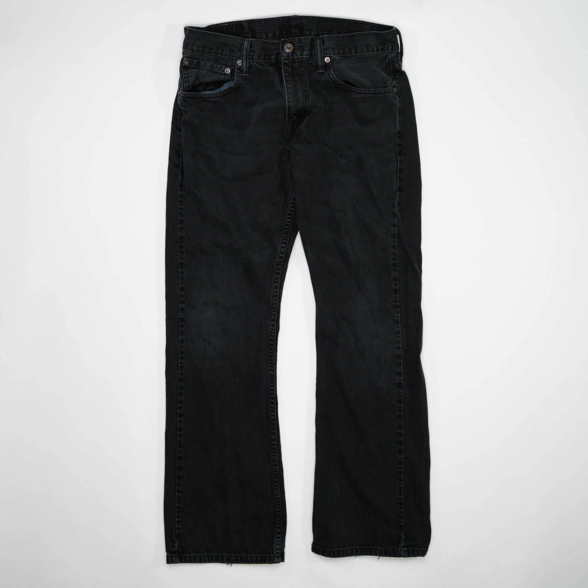 Vintage 90s Black Levi Jeans (32 x 30) | Rebalance Vintage.