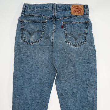 Vintage Blue Levi Relax Fit 550 Jean (34 x 36) | Rebalance Vintage.