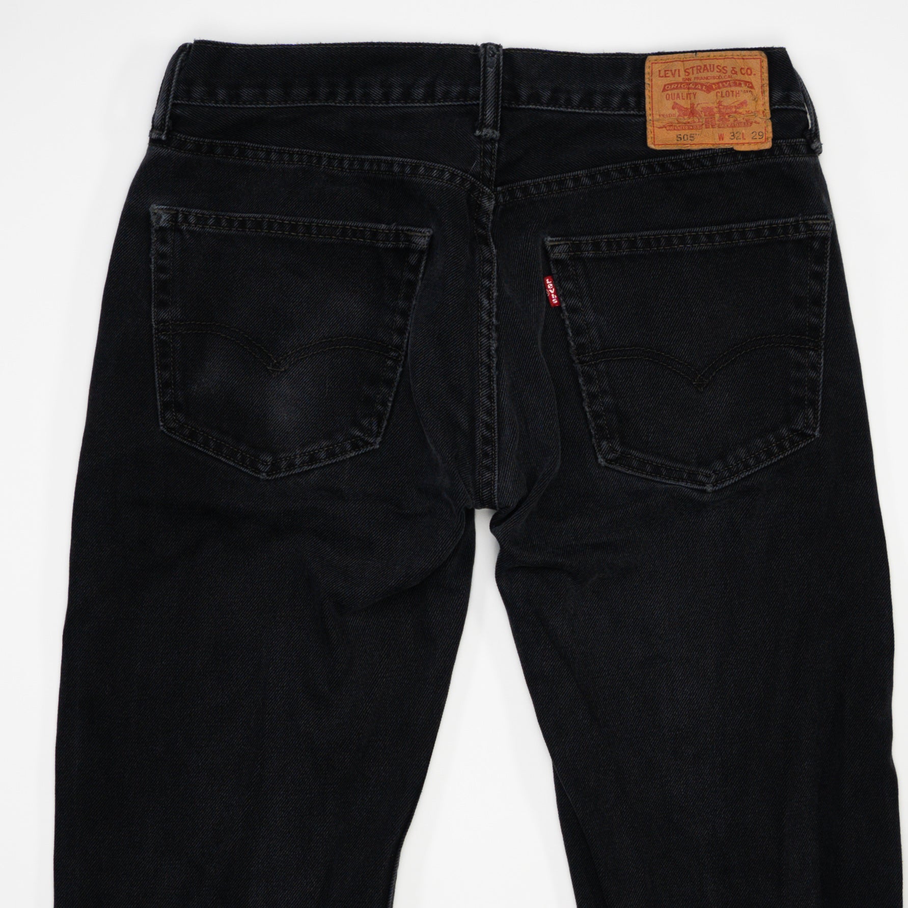 Vintage Black 505 Levi Jeans w/ rip  (32 x 29)
