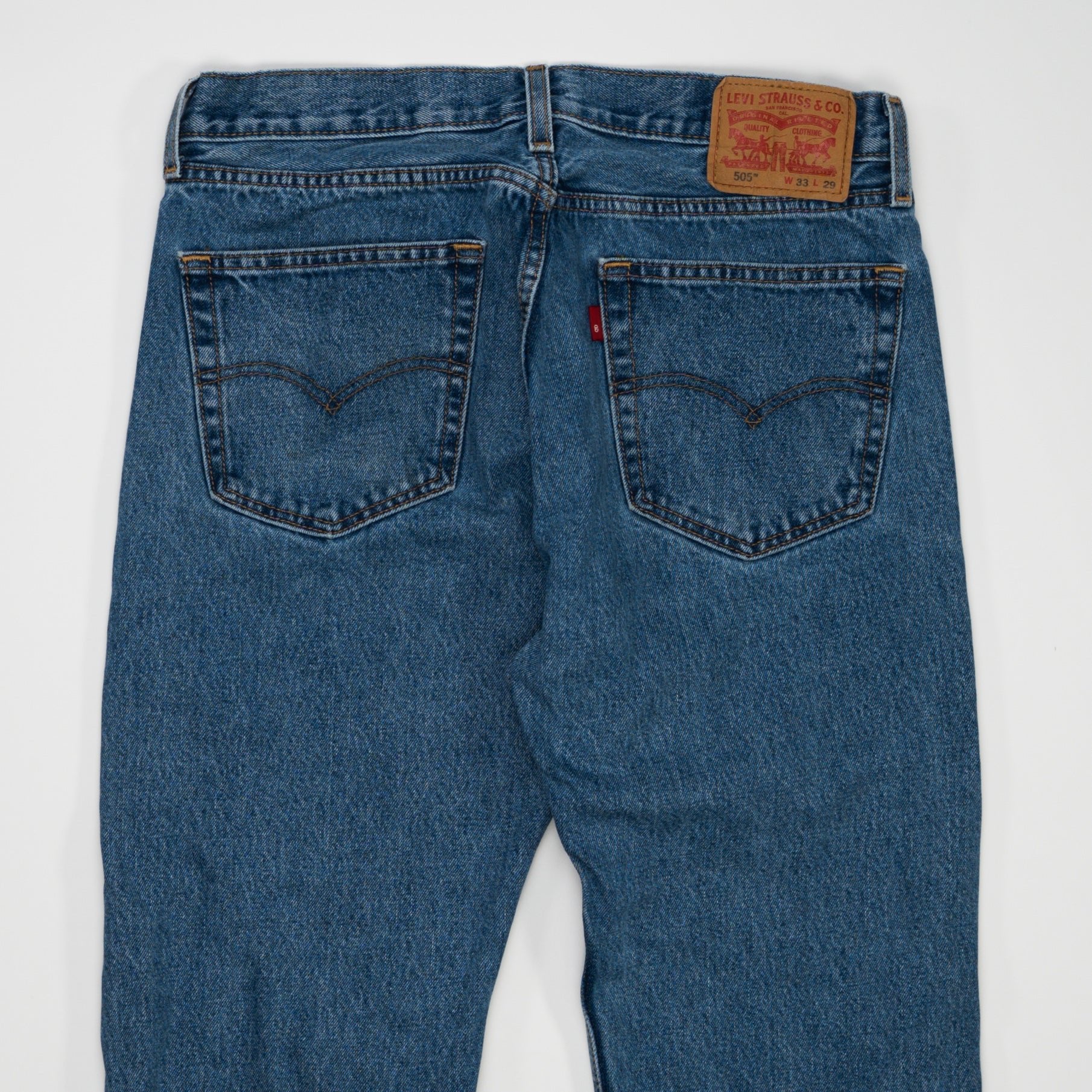 Vintage Blue Levi 505 Jeans (33 x 29) | Rebalance Vintage.